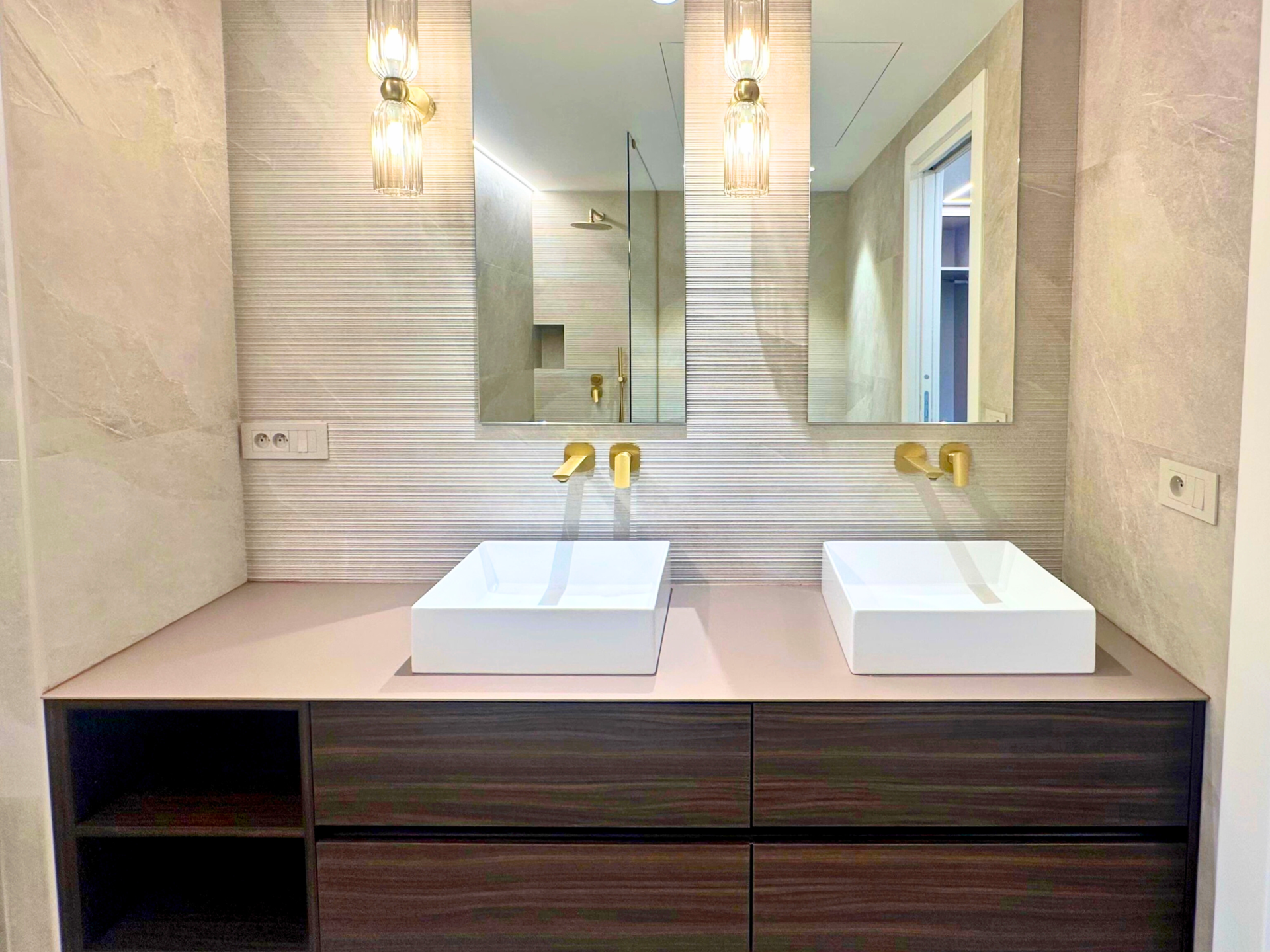 luxury apartment 3 Rooms for sale on MONACO (98000)