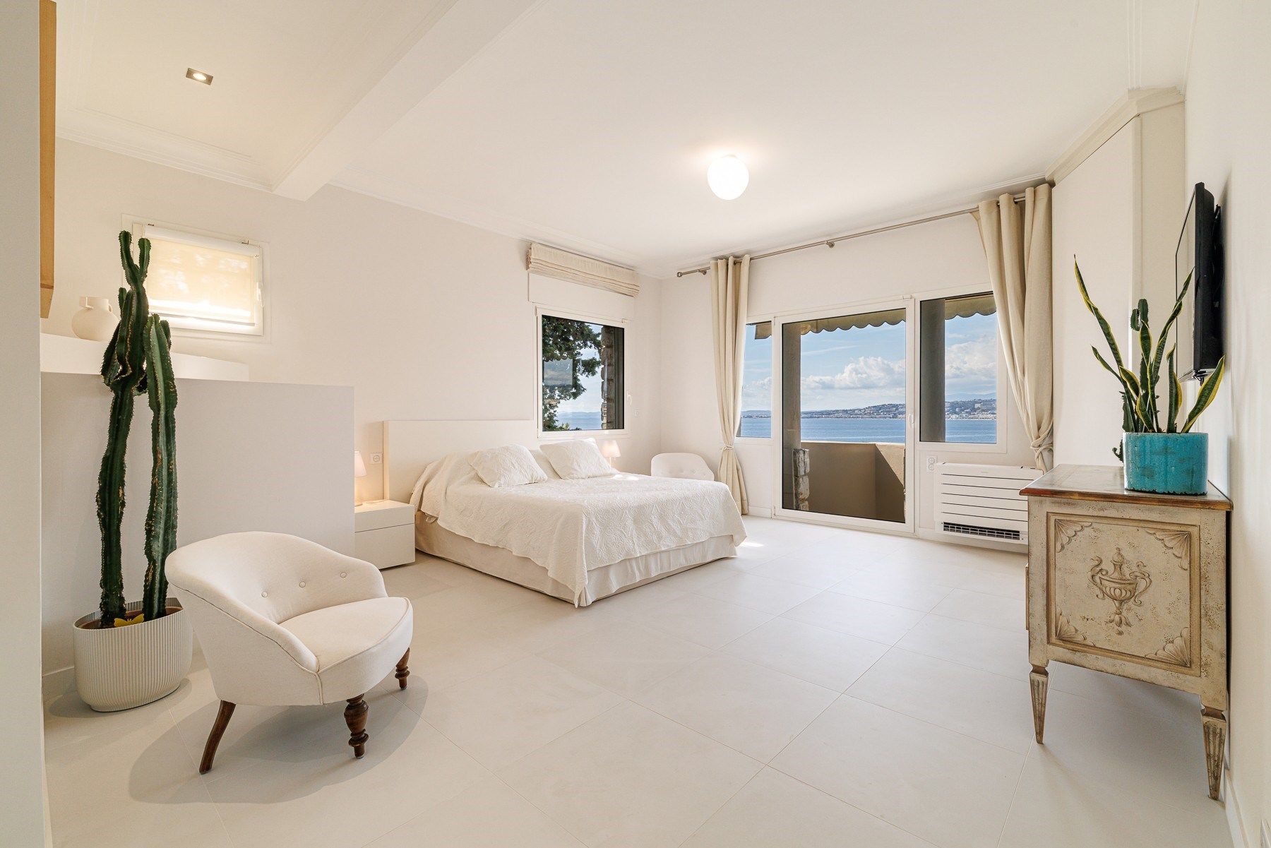luxury apartment 3 Rooms for sale on NICE (06000)