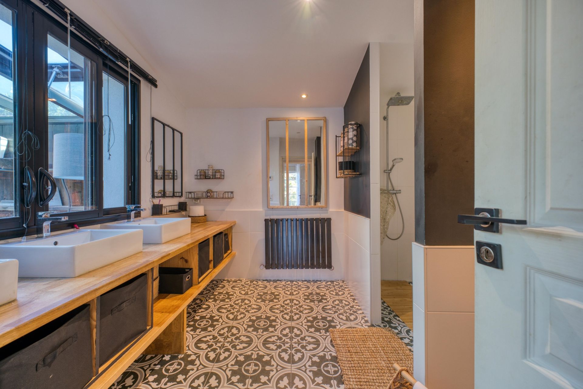 luxury house 6 Rooms for sale on LE CHATEAU D OLERON (17480)