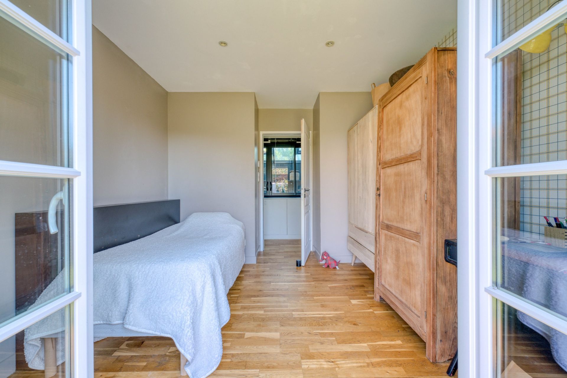 luxury house 6 Rooms for sale on LE CHATEAU D OLERON (17480)