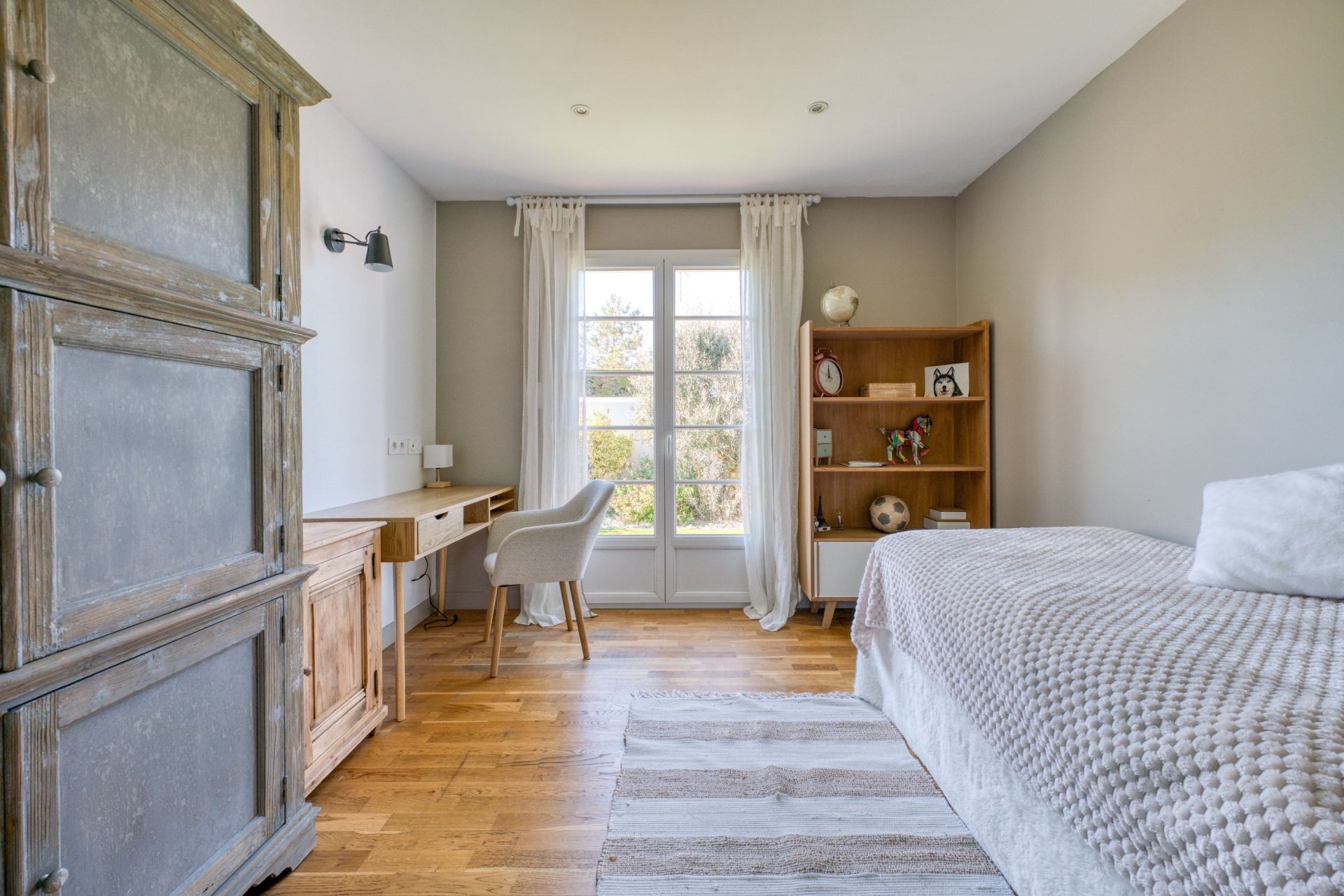 luxury house 6 Rooms for sale on LE CHATEAU D OLERON (17480)