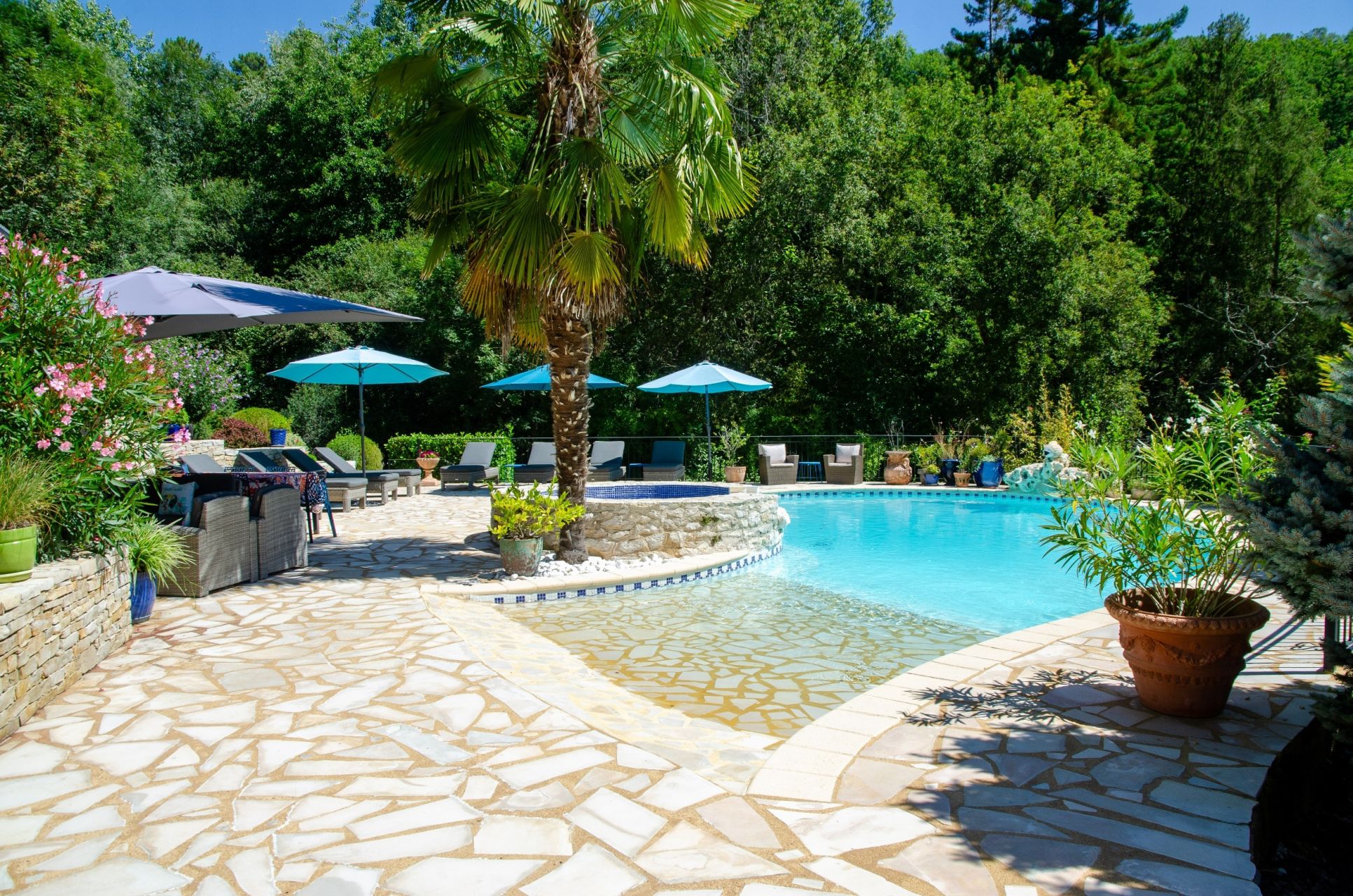 mansion 14 Rooms for sale on DURAVEL (46700)