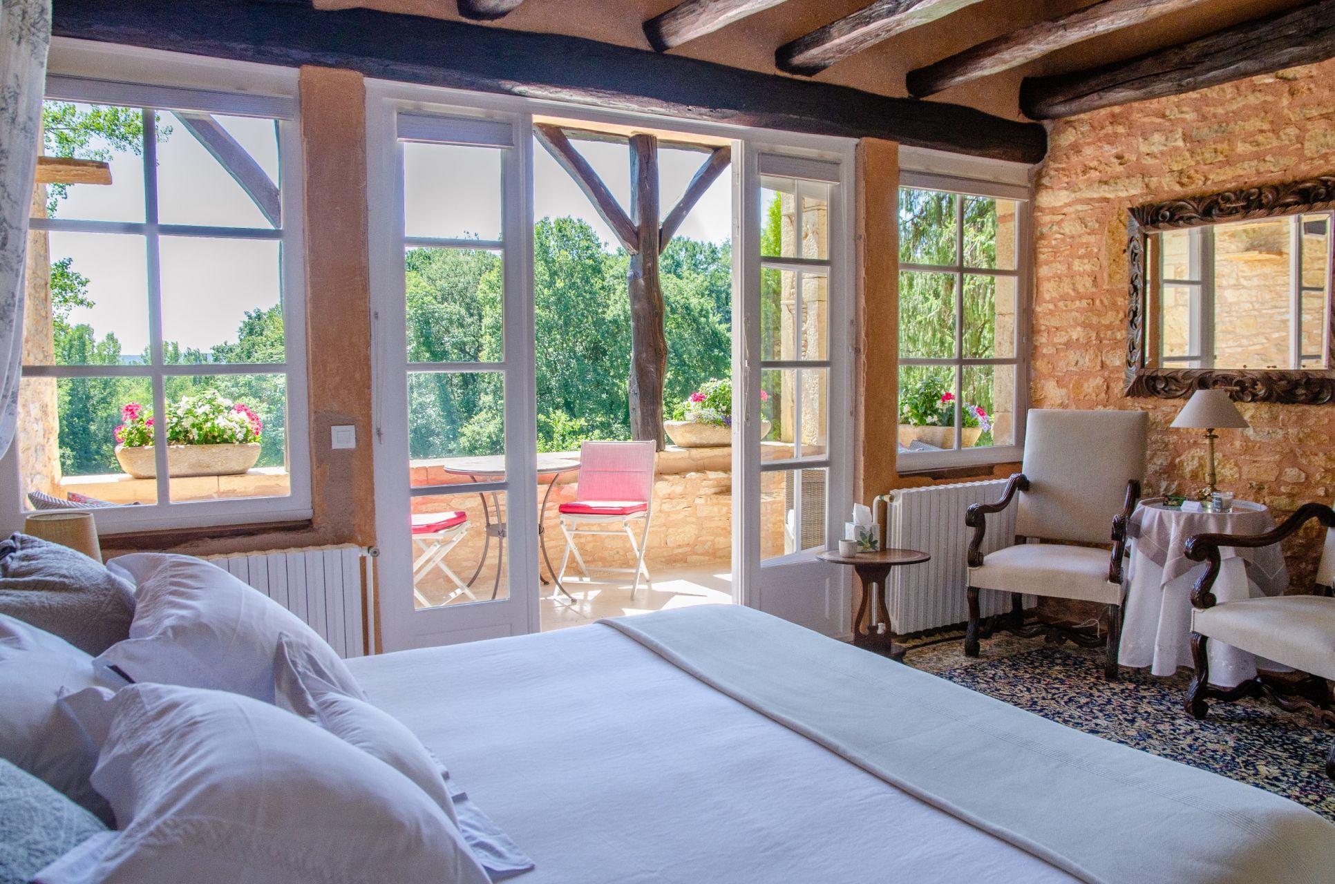 mansion 14 Rooms for sale on DURAVEL (46700)