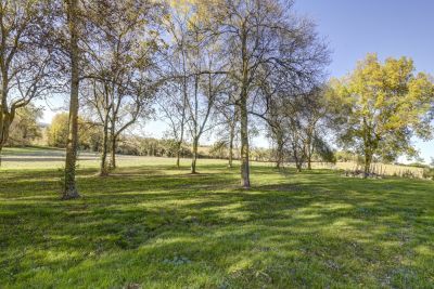 Sale Luxury house L'Isle-Jourdain 7 Rooms 296 m²