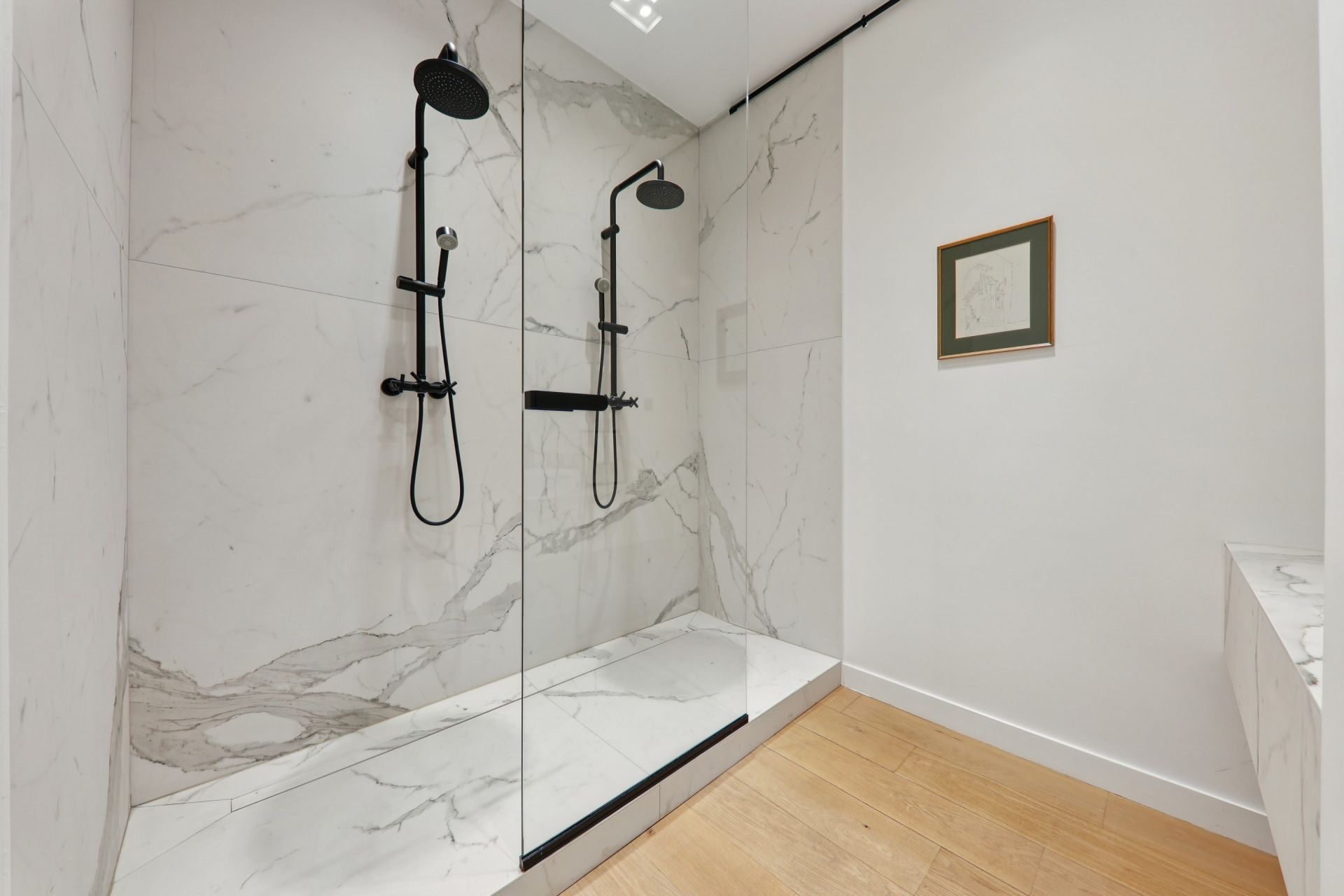 luxury apartment 4 Rooms for rent on PARIS (75007)