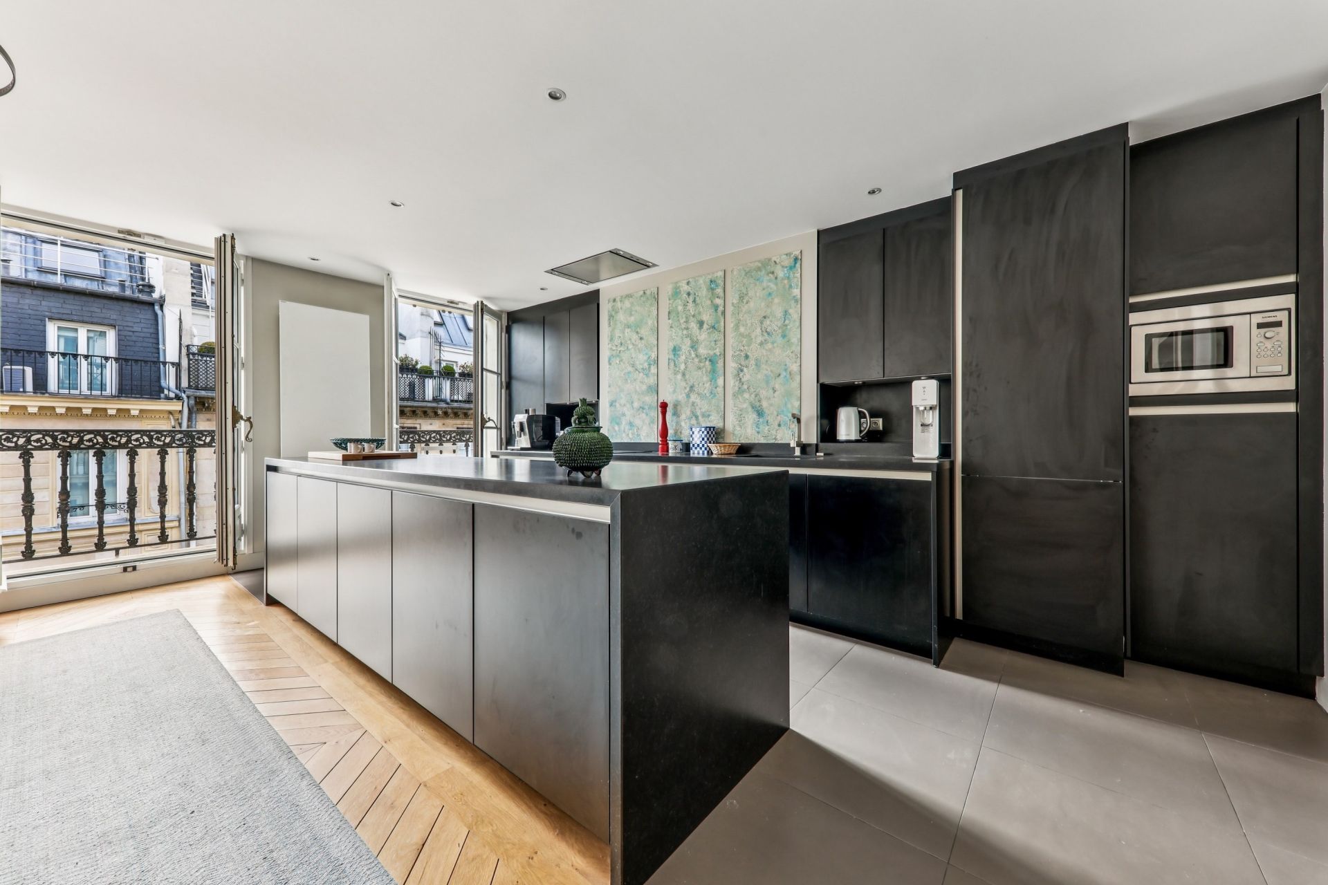 luxury apartment 5 Rooms for sale on PARIS (75008)