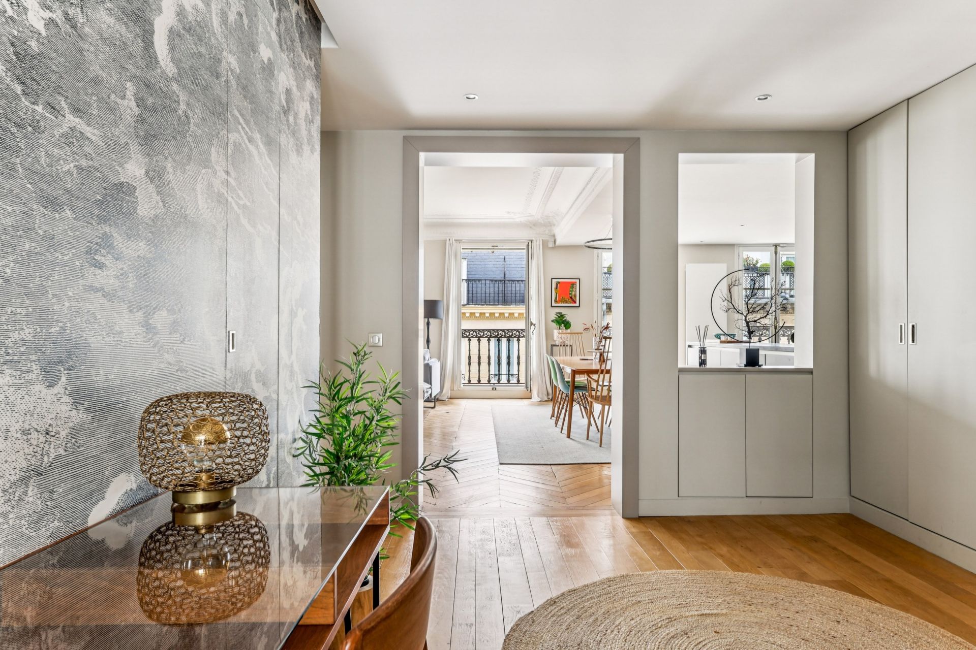 luxury apartment 5 Rooms for sale on PARIS (75008)