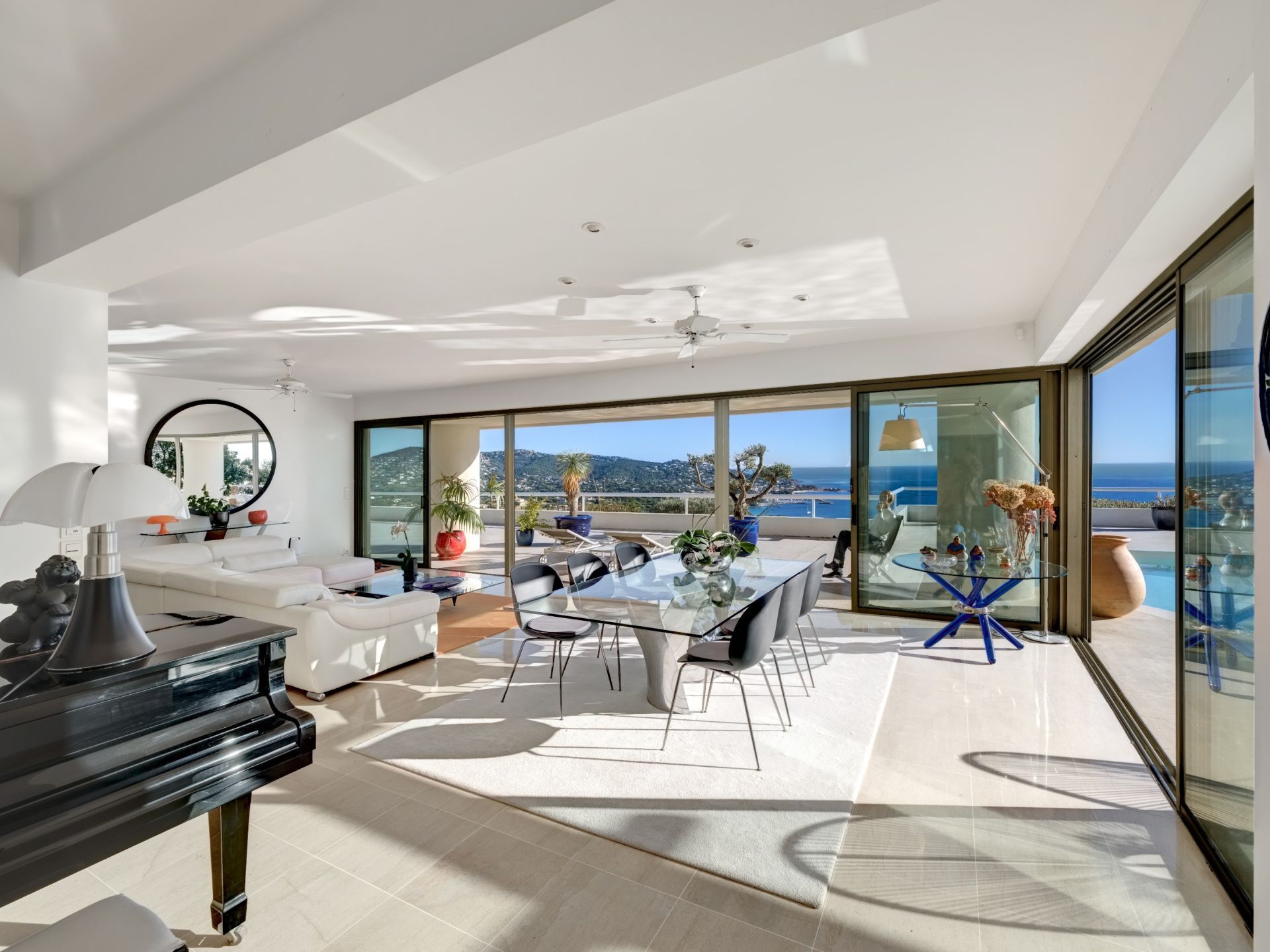 maison contemporaine 10 Pièces en vente sur STE MAXIME (83120)