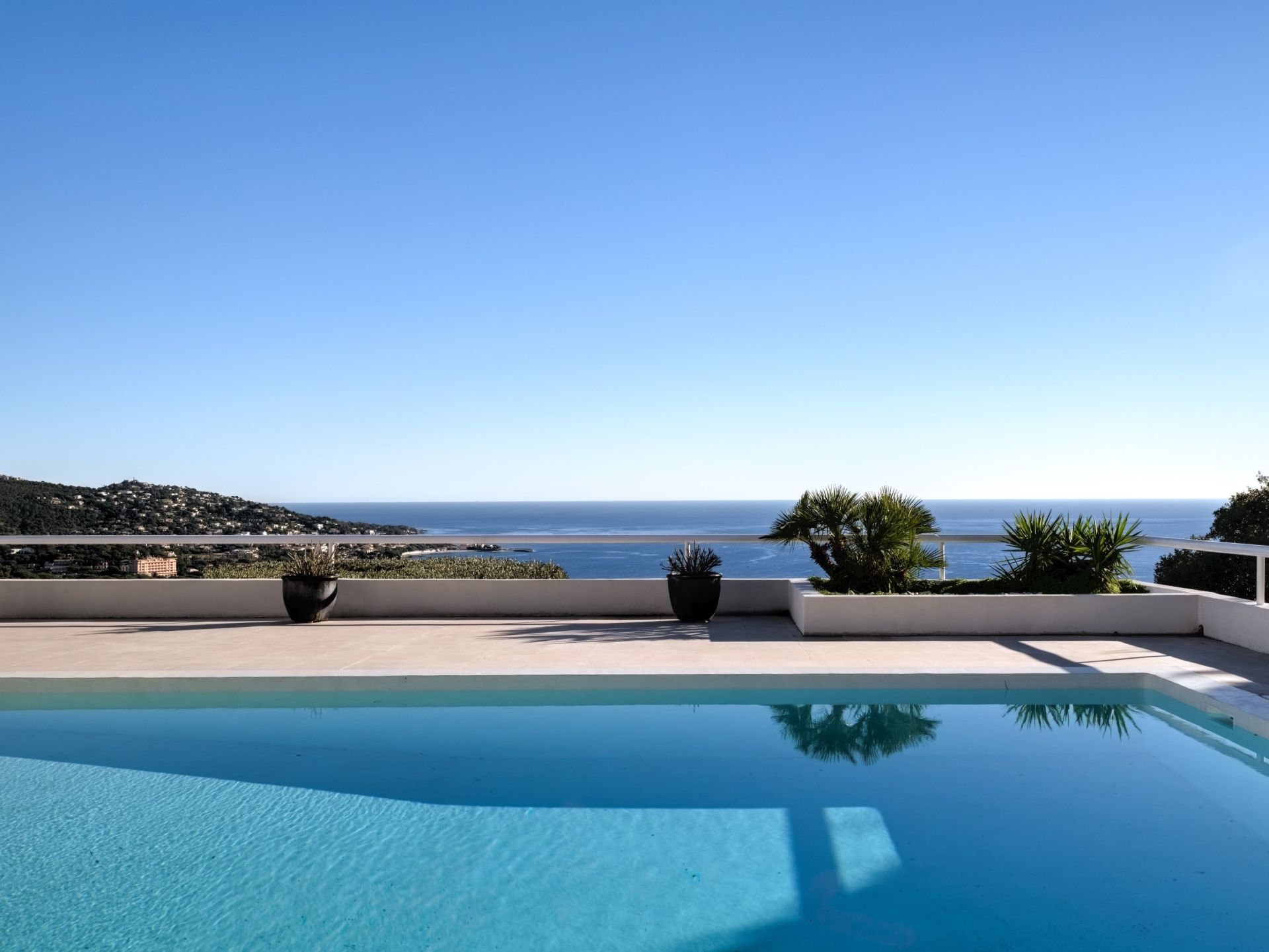 maison contemporaine 10 Pièces en vente sur STE MAXIME (83120)