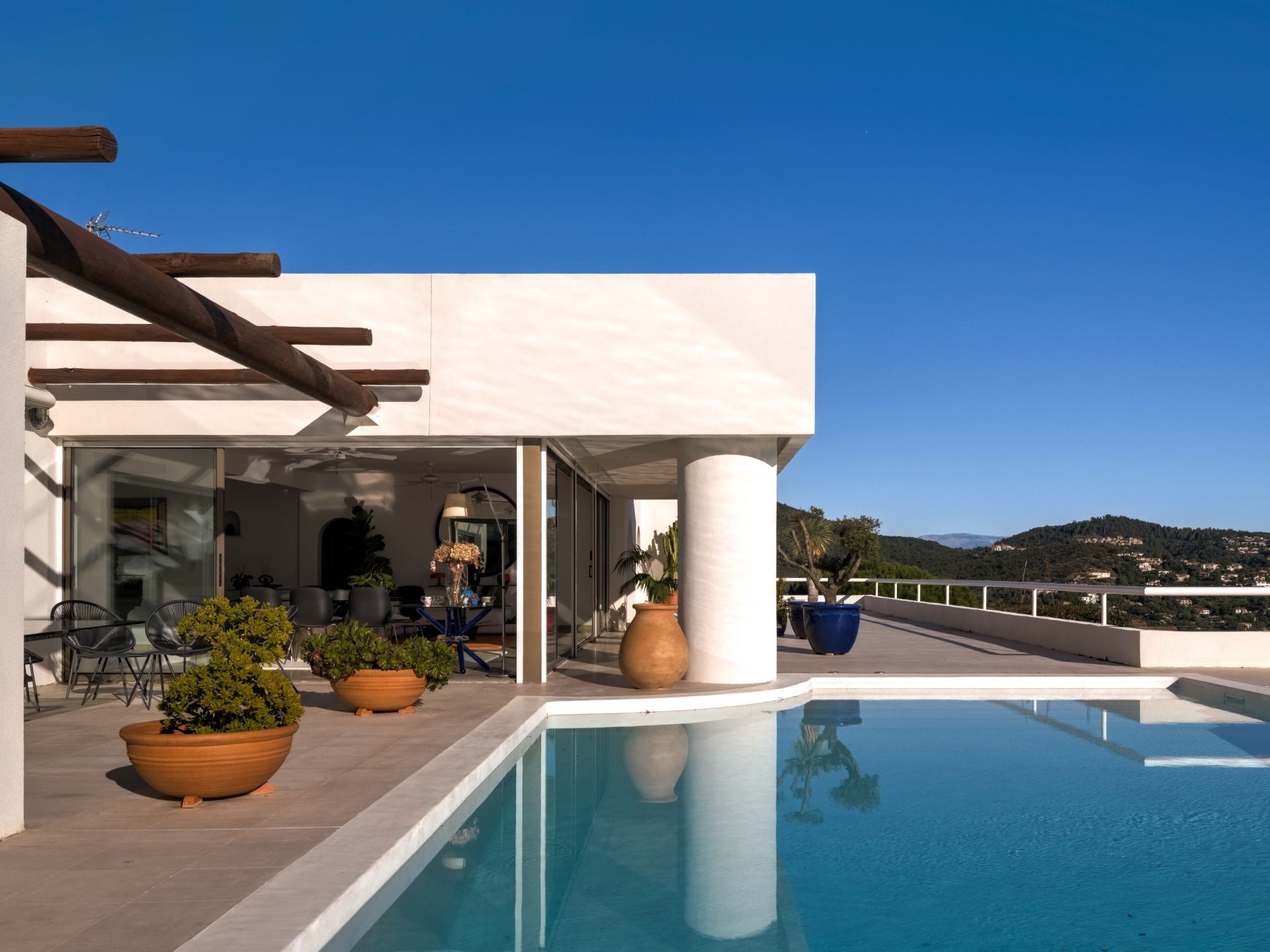 maison contemporaine 10 Pièces en vente sur STE MAXIME (83120)