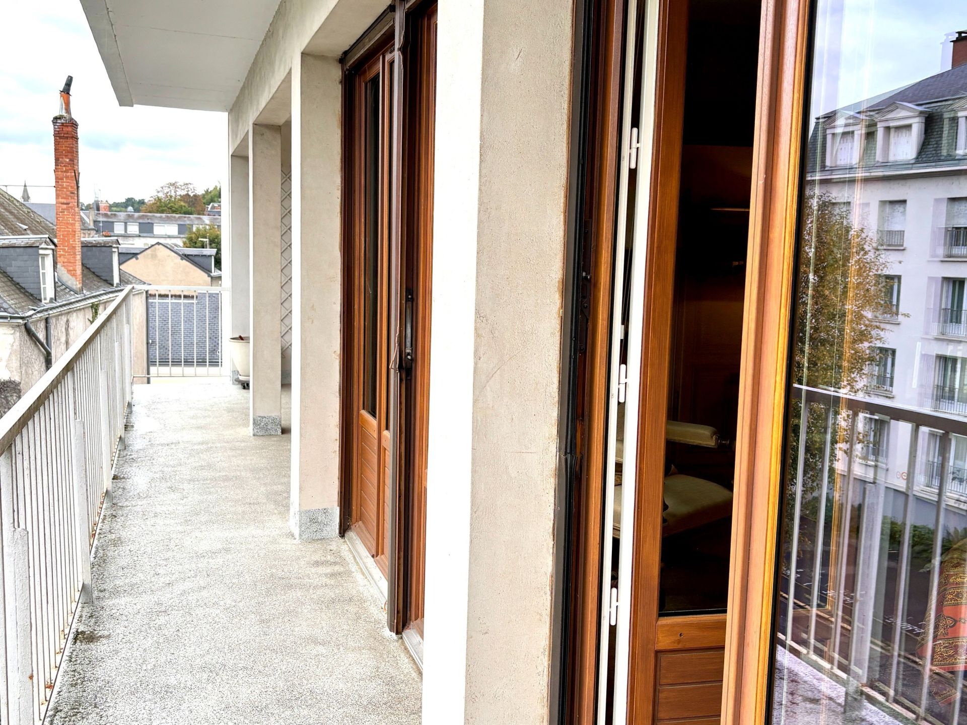 luxury apartment 7 Rooms for sale on TOURS (37100)