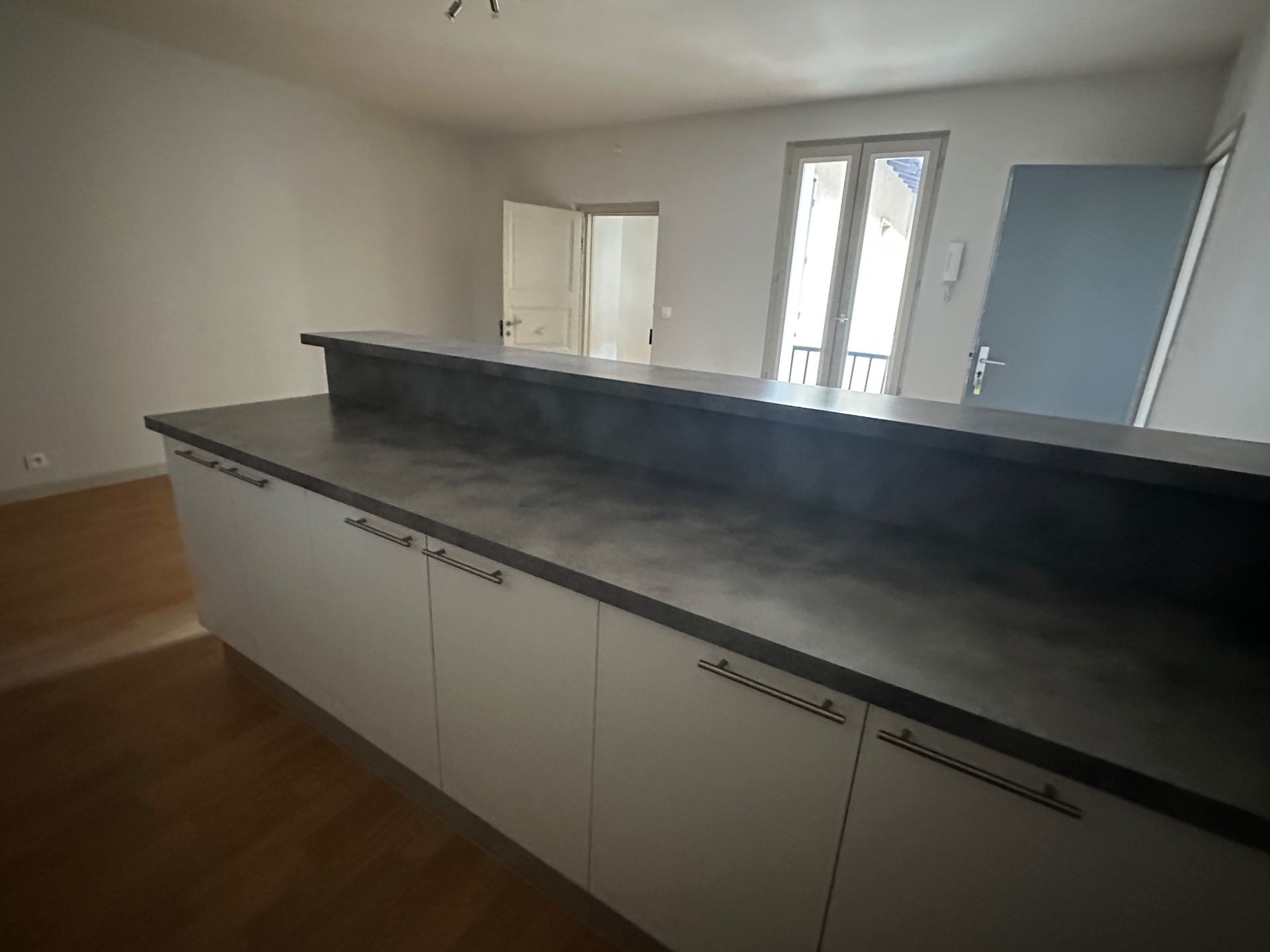 luxury apartment 2 Rooms for rent on LAVAUR (81500)