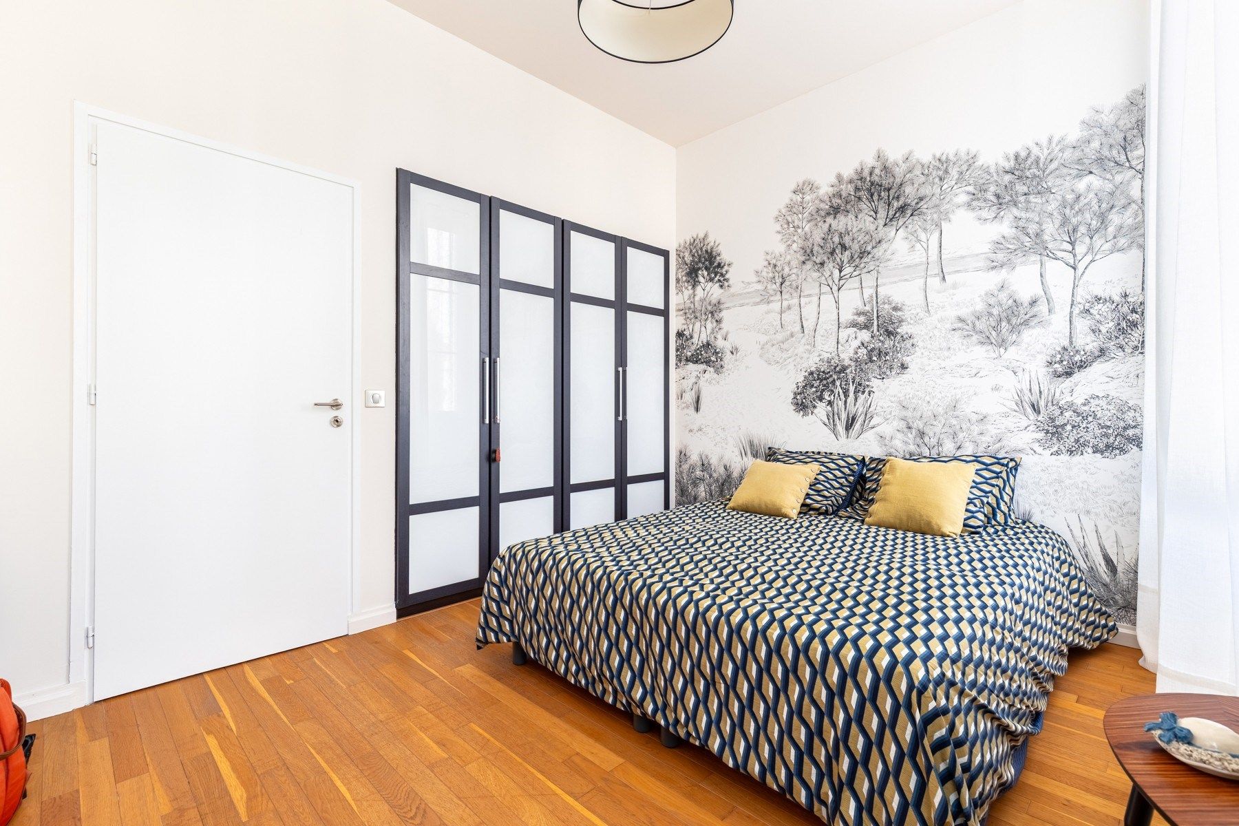 luxury apartment 4 Rooms for sale on BORDEAUX (33000)