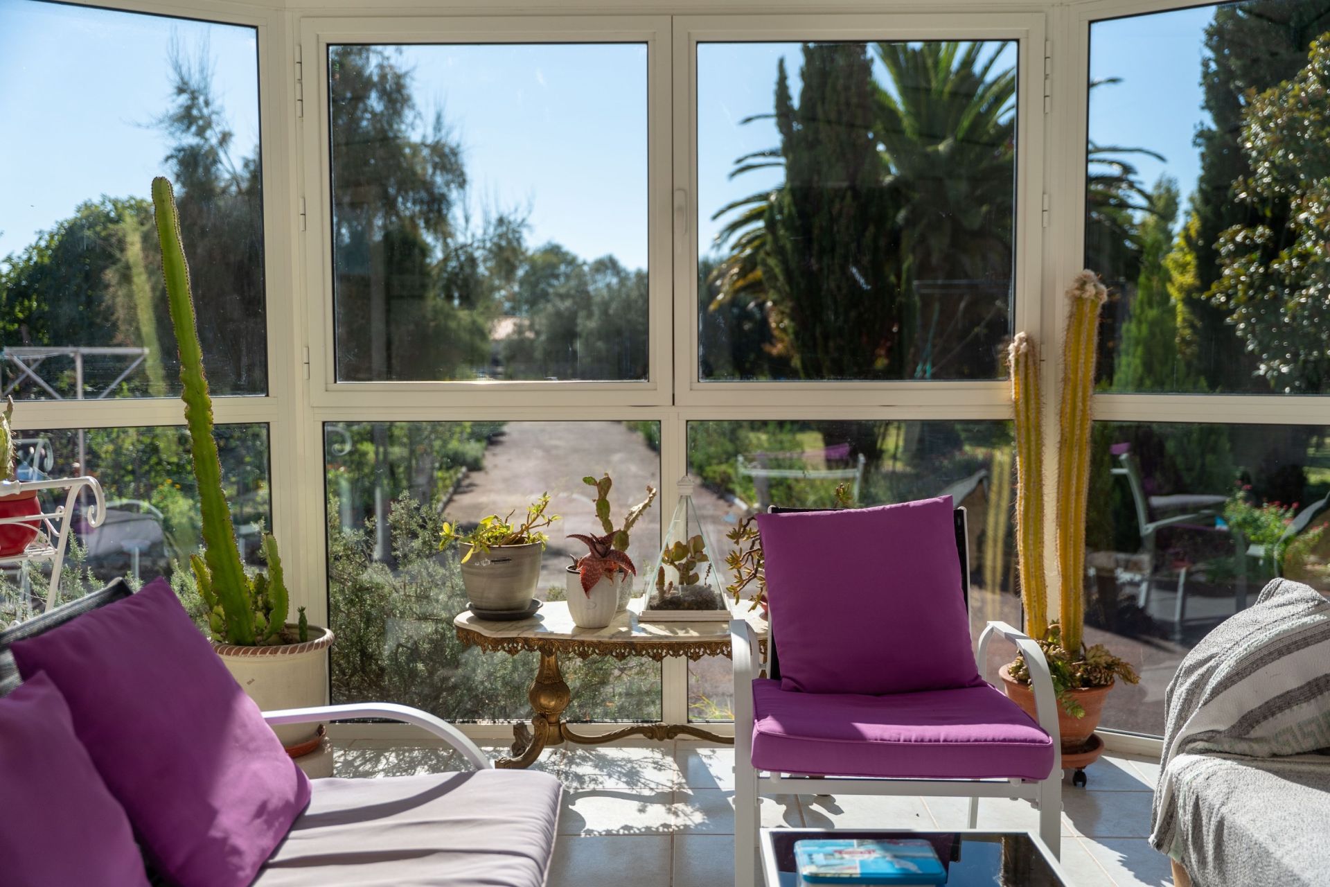 luxury house 8 Rooms for sale on LE CHATEAU D OLERON (17480)