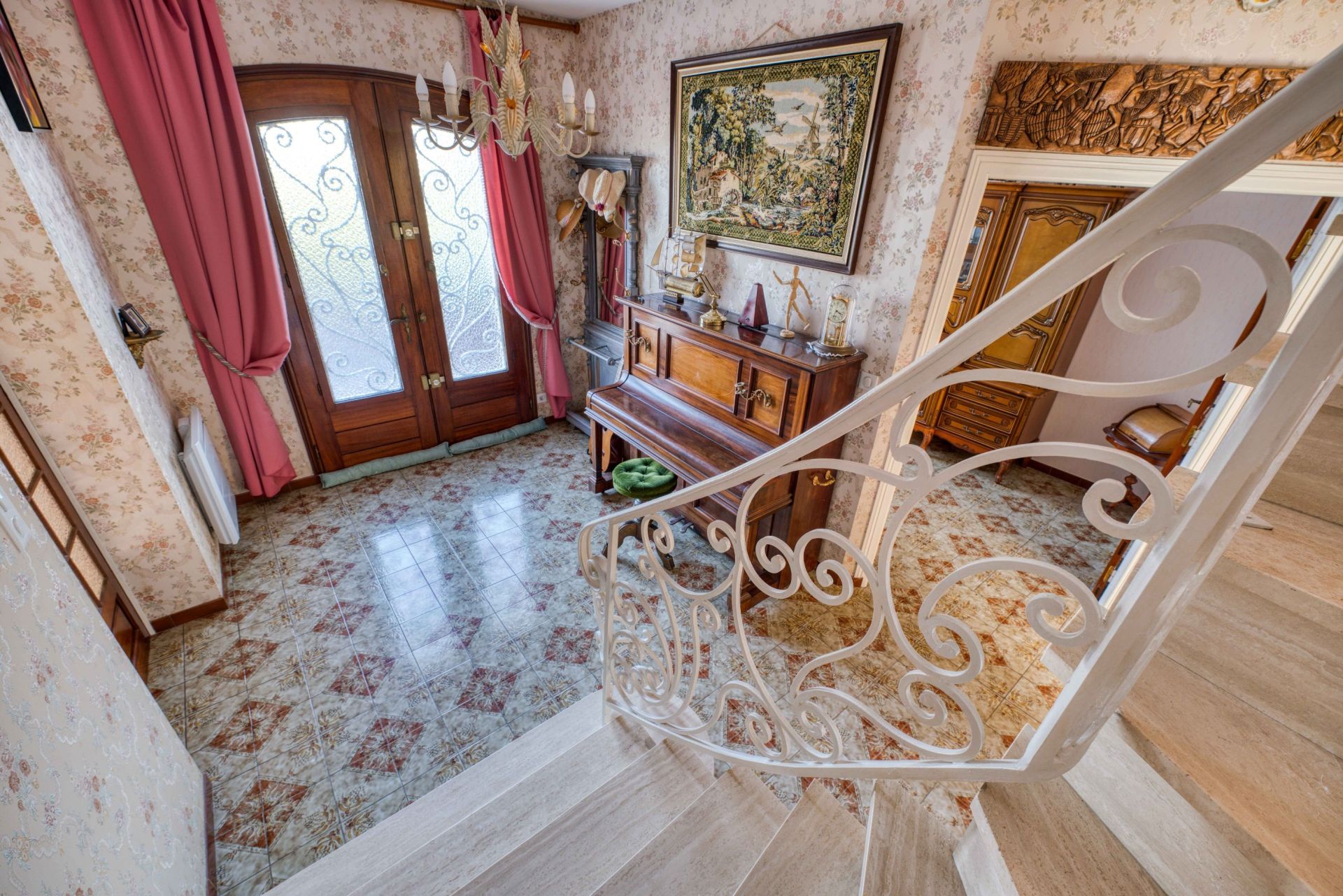 maison de luxe 8 Pièces en vente sur LE CHATEAU D OLERON (17480)