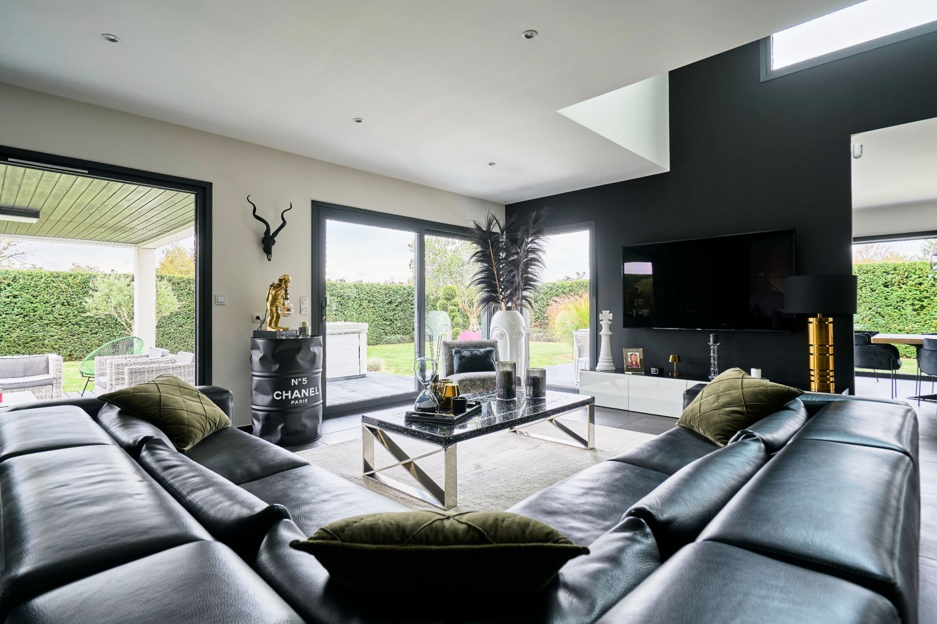 luxury house 10 Rooms for sale on BEUVRY (62660)