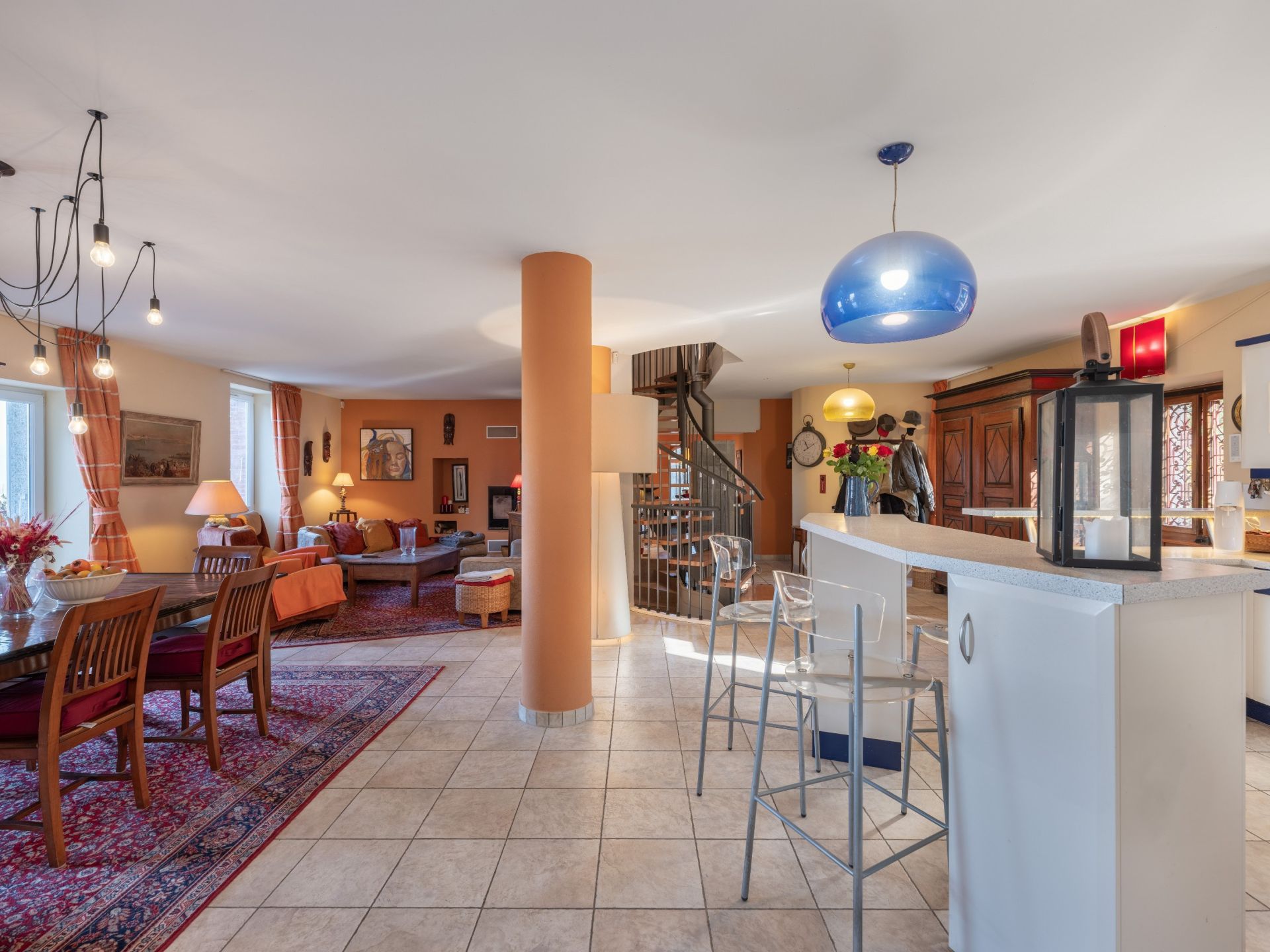 luxury house 7 Rooms for sale on MASSONGY (74140)