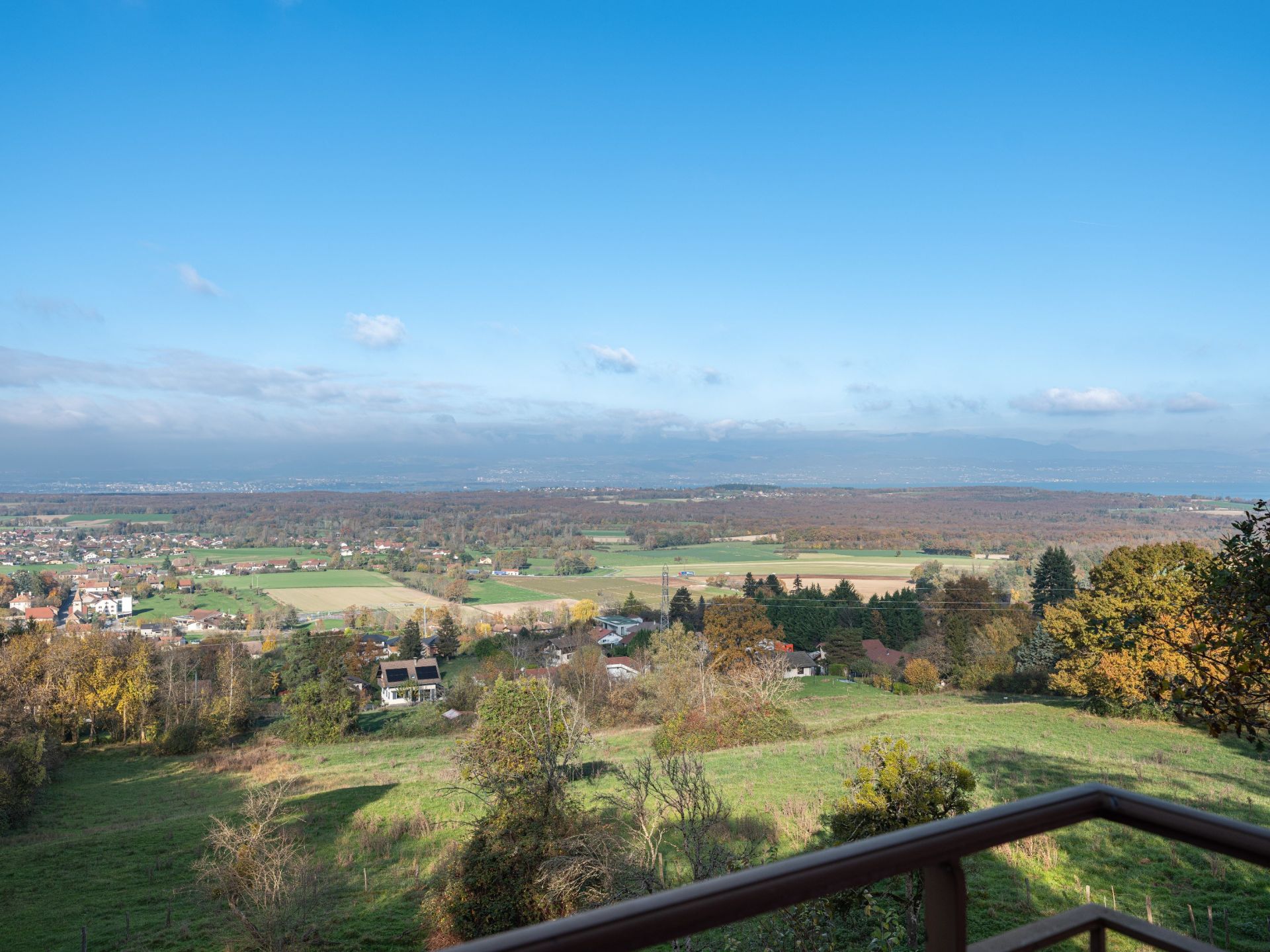 luxury house 7 Rooms for sale on MASSONGY (74140)