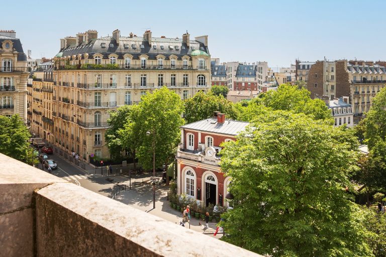 luxury apartment 6 Rooms for sale on PARIS (75016)