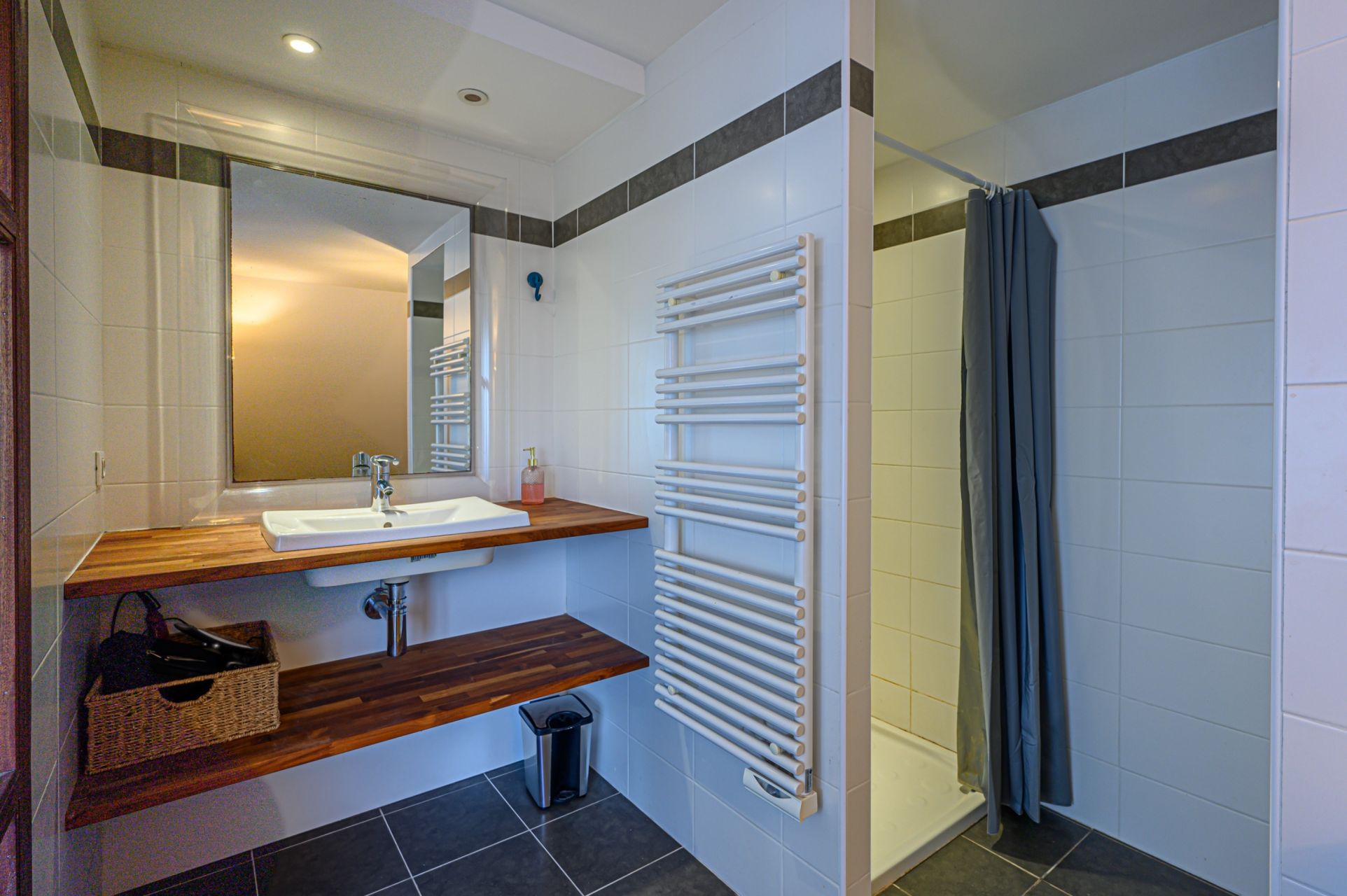 luxury apartment 3 Rooms for sale on LA BAULE (44500)