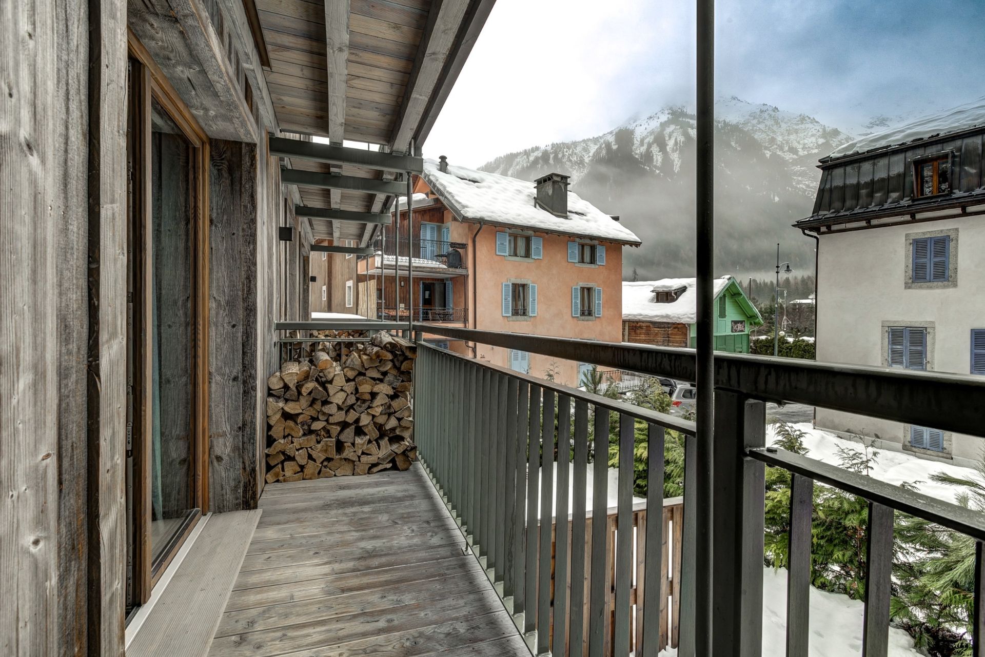 luxury apartment 5 Rooms for sale on ARGENTIERE (74400)
