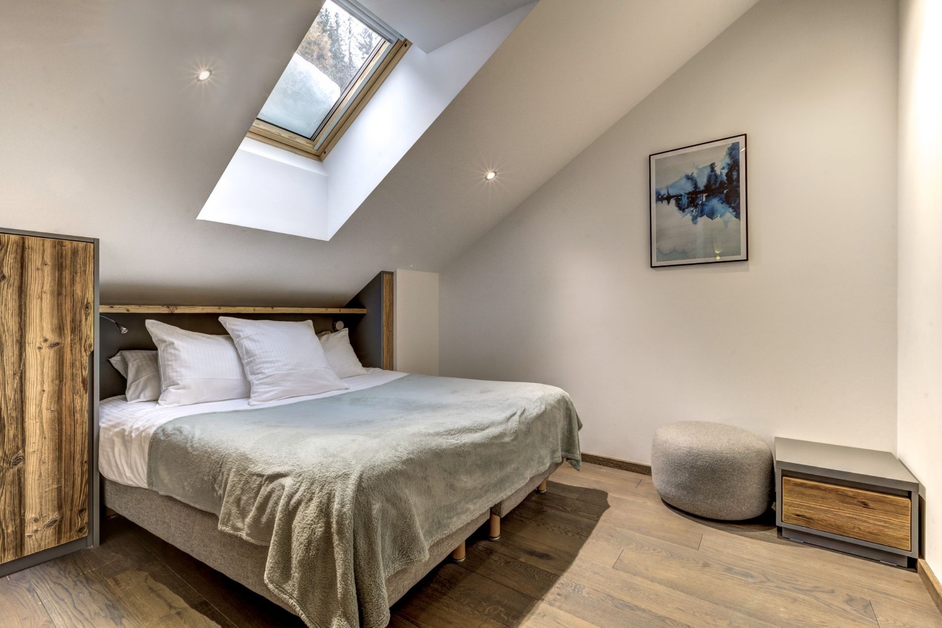 luxury apartment 5 Rooms for sale on ARGENTIERE (74400)