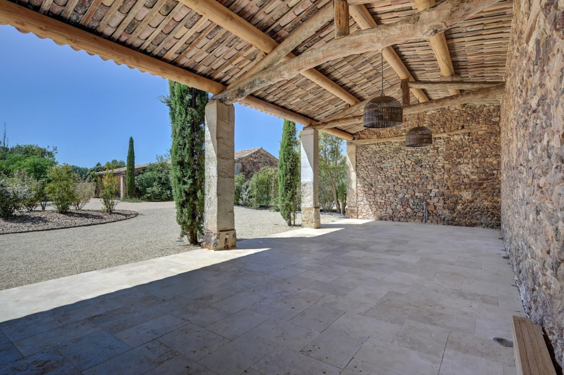 maison de luxe 12 Pièces en vente sur ROUSSILLON (84220)