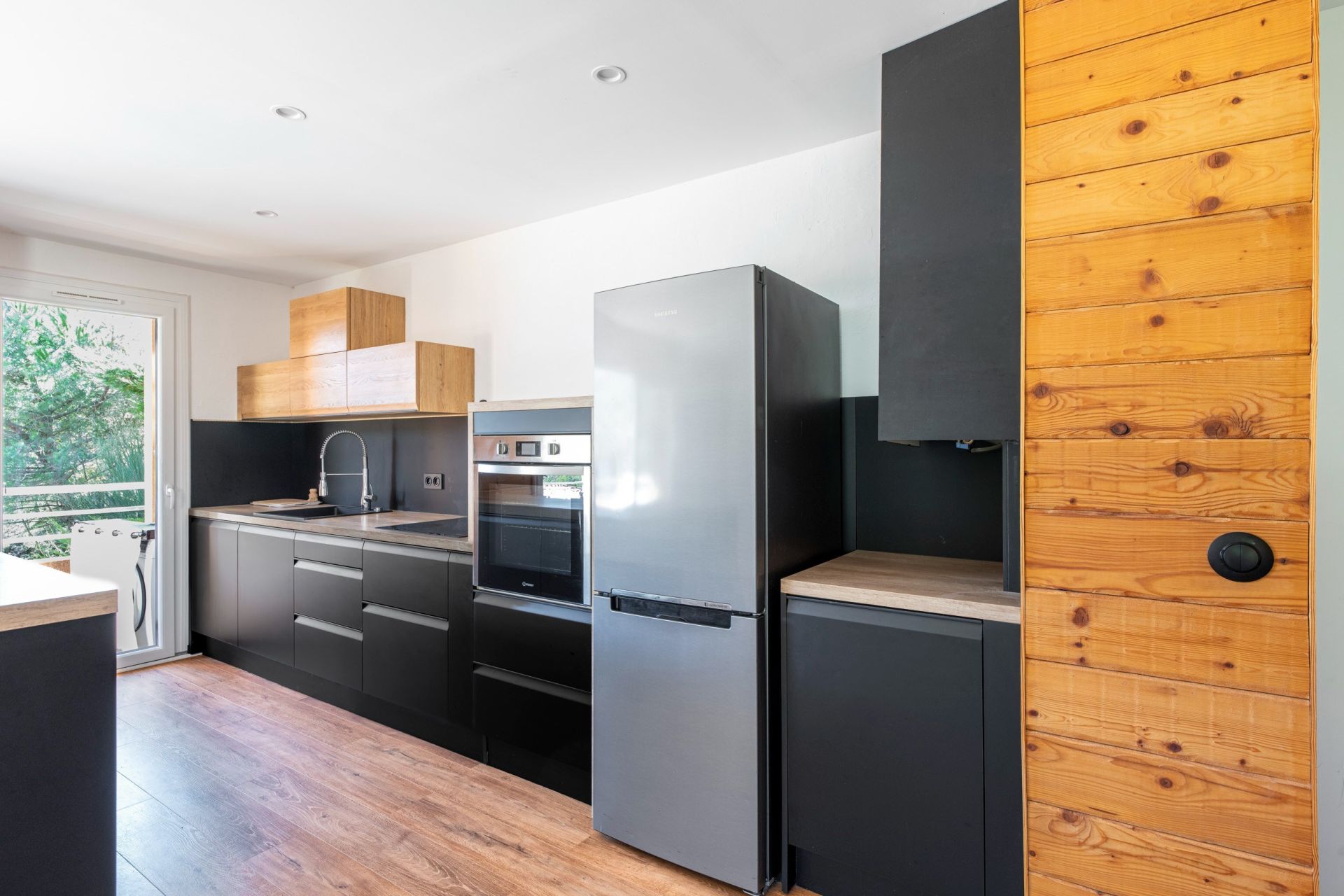 luxury apartment 4 Rooms for sale on EZE (06360)