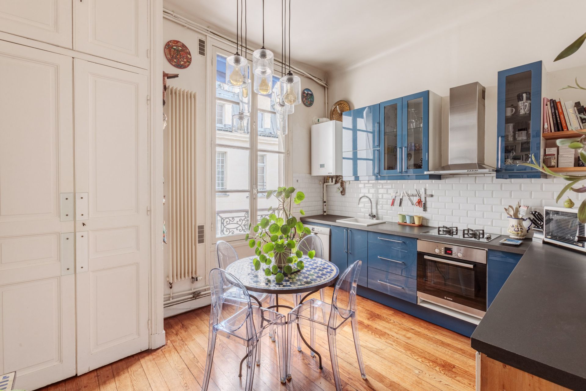 luxury apartment 5 Rooms for sale on PARIS (75001)