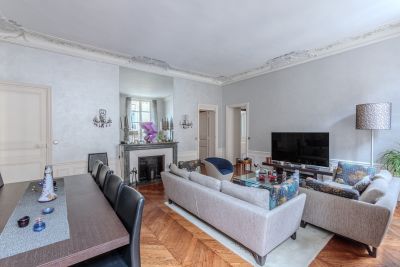Sale Luxury apartment Paris 1 5 Rooms 144 m²