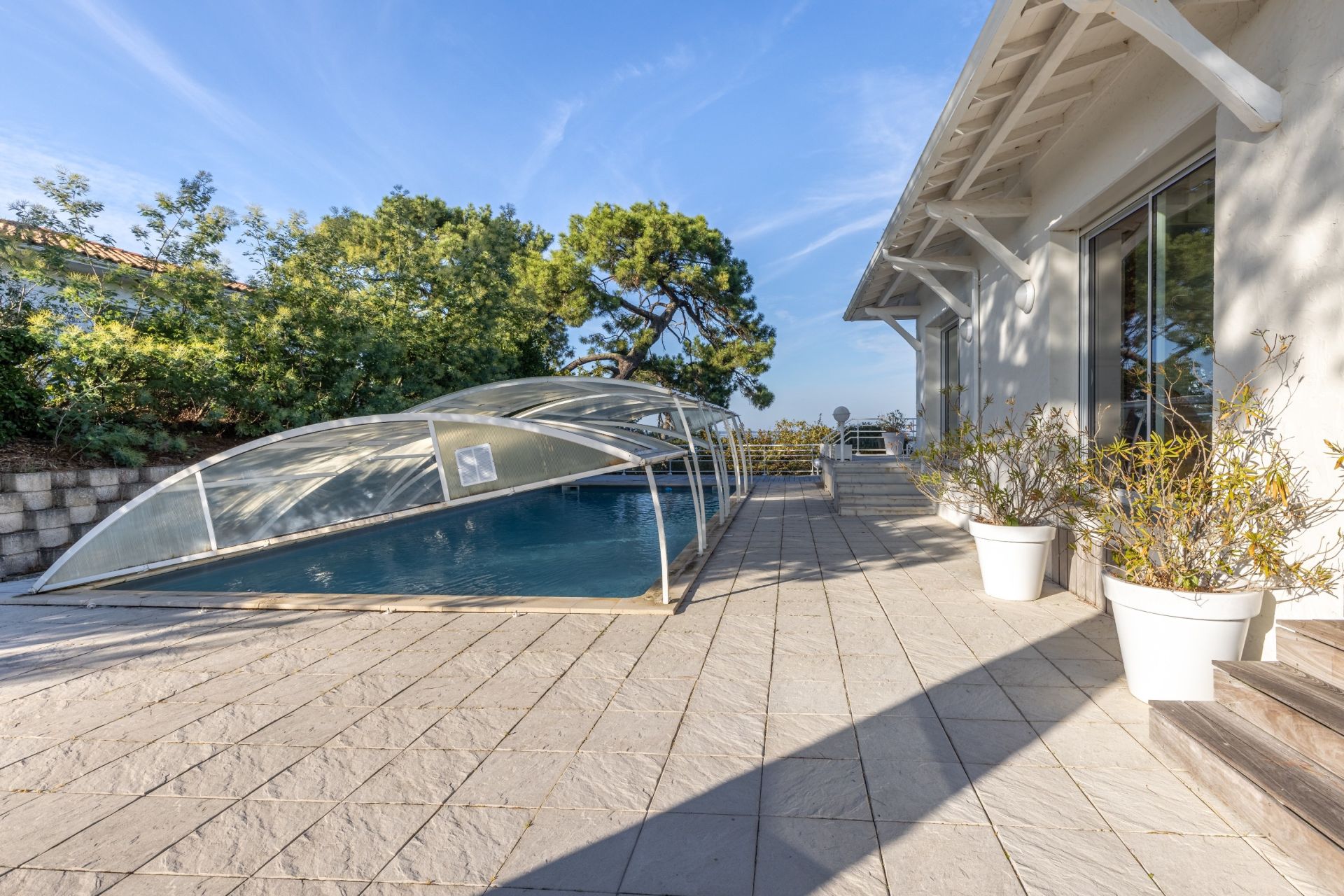 luxury house 6 Rooms for sale on ARCACHON (33120)