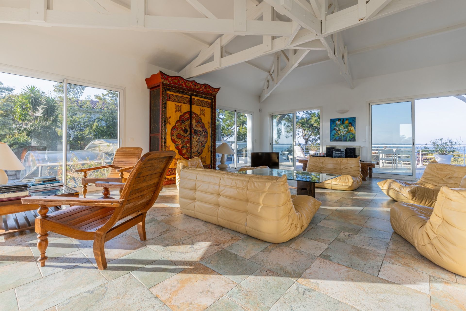 luxury house 6 Rooms for sale on ARCACHON (33120)