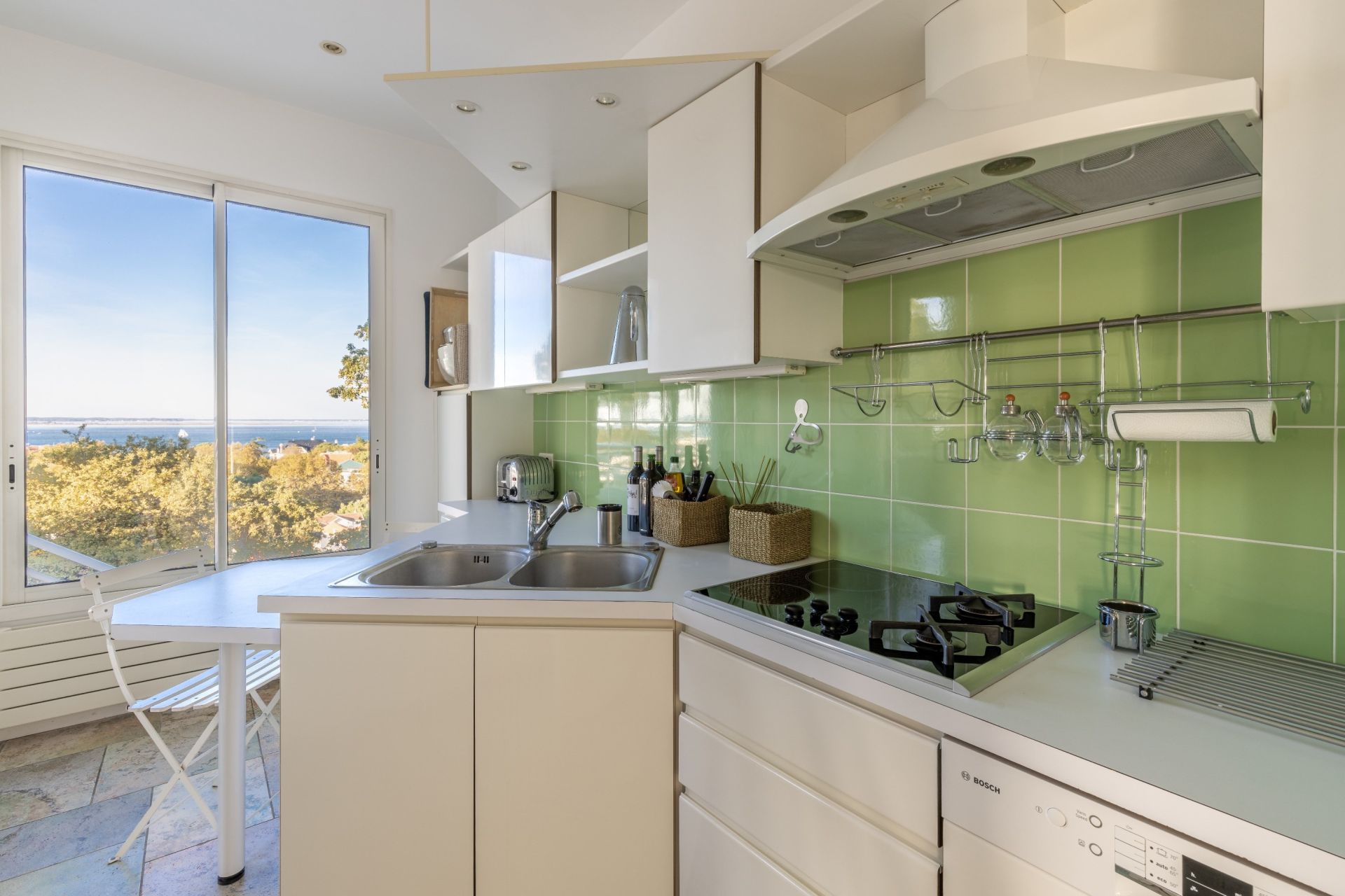 luxury house 6 Rooms for sale on ARCACHON (33120)