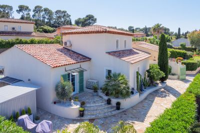 Vente Maison de luxe Sanary-sur-Mer 5 Pièces 138 m²