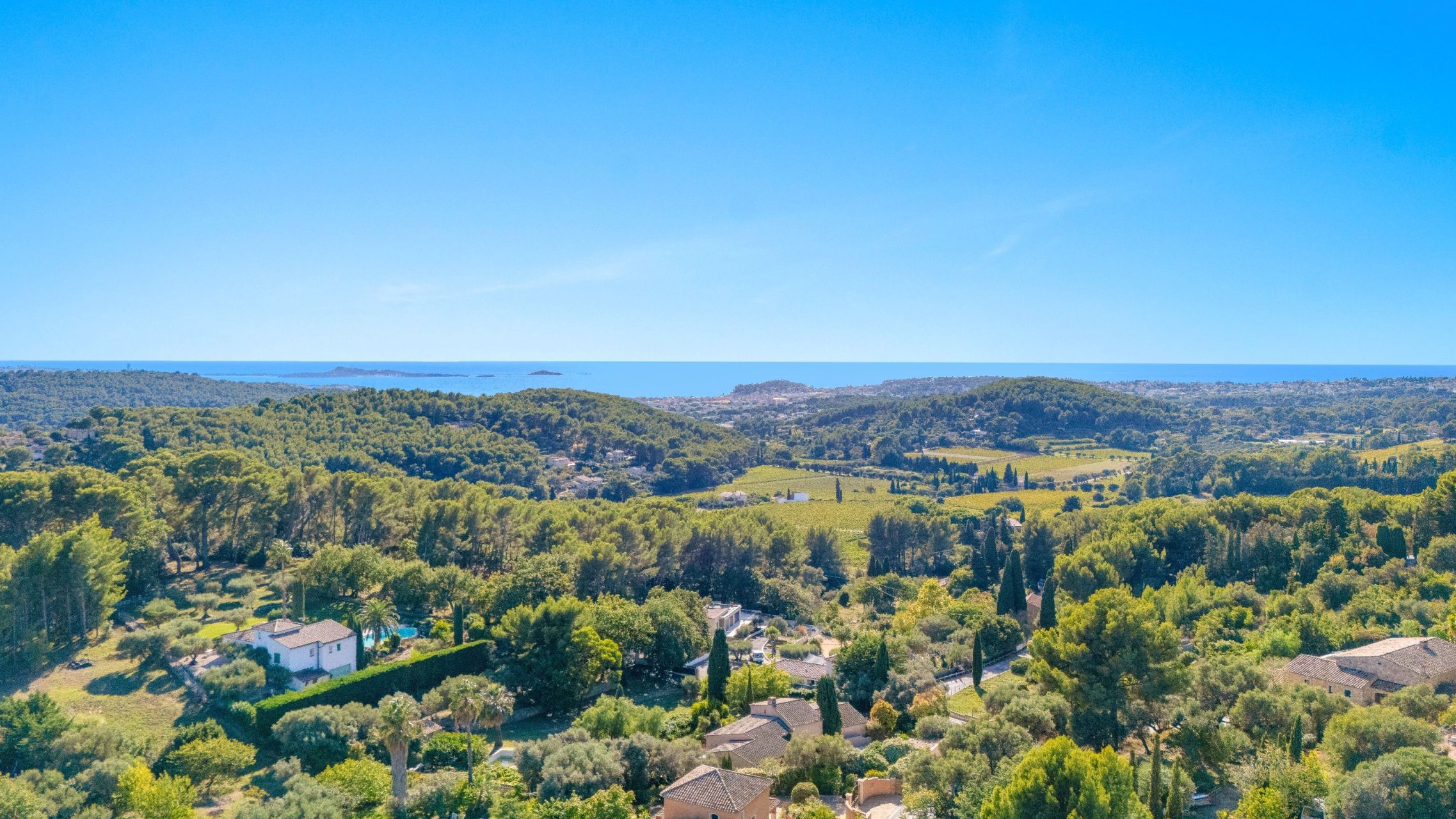 maison de luxe 7 Pièces en vente sur OLLIOULES (83190)