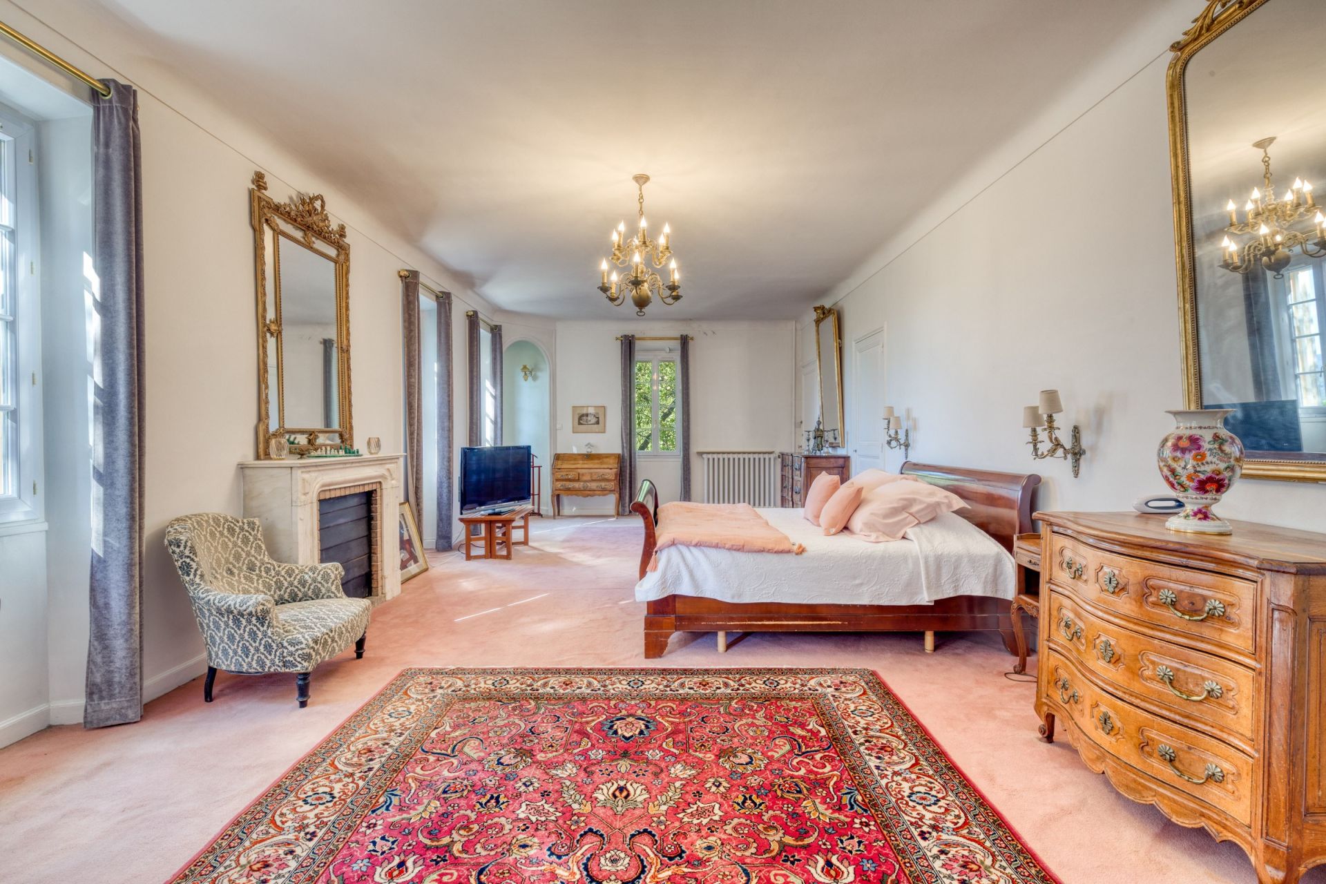 propriété de luxe 8 Pièces en vente sur CALLIAN (83440)