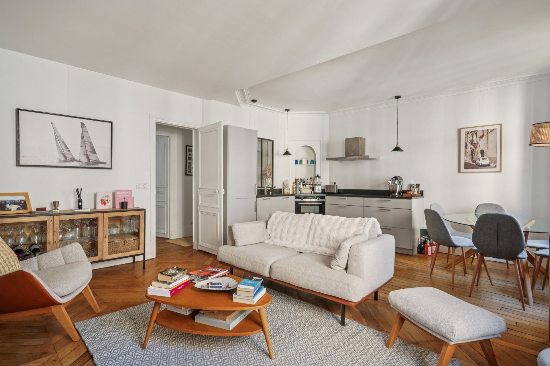 luxury apartment 2 Rooms for sale on PARIS (75008)