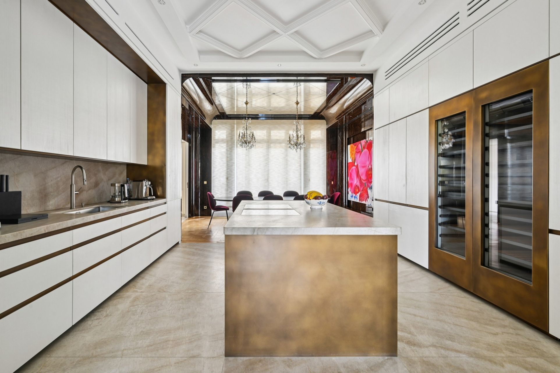 luxury apartment 7 Rooms for sale on PARIS (75116)