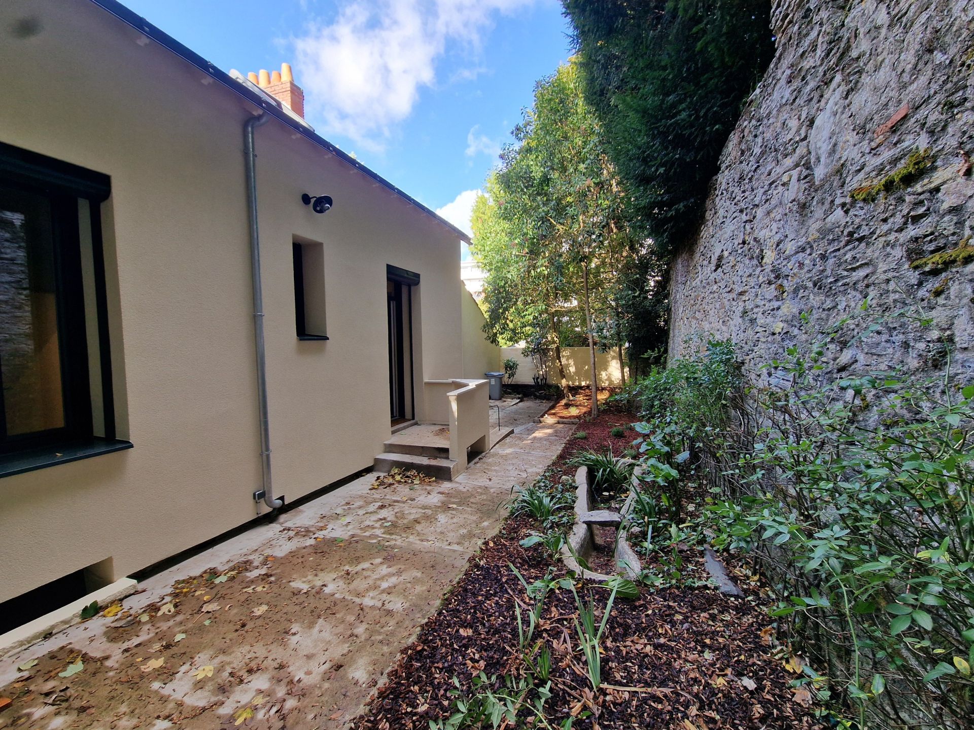 luxury house 7 Rooms for sale on NANTES (44100)