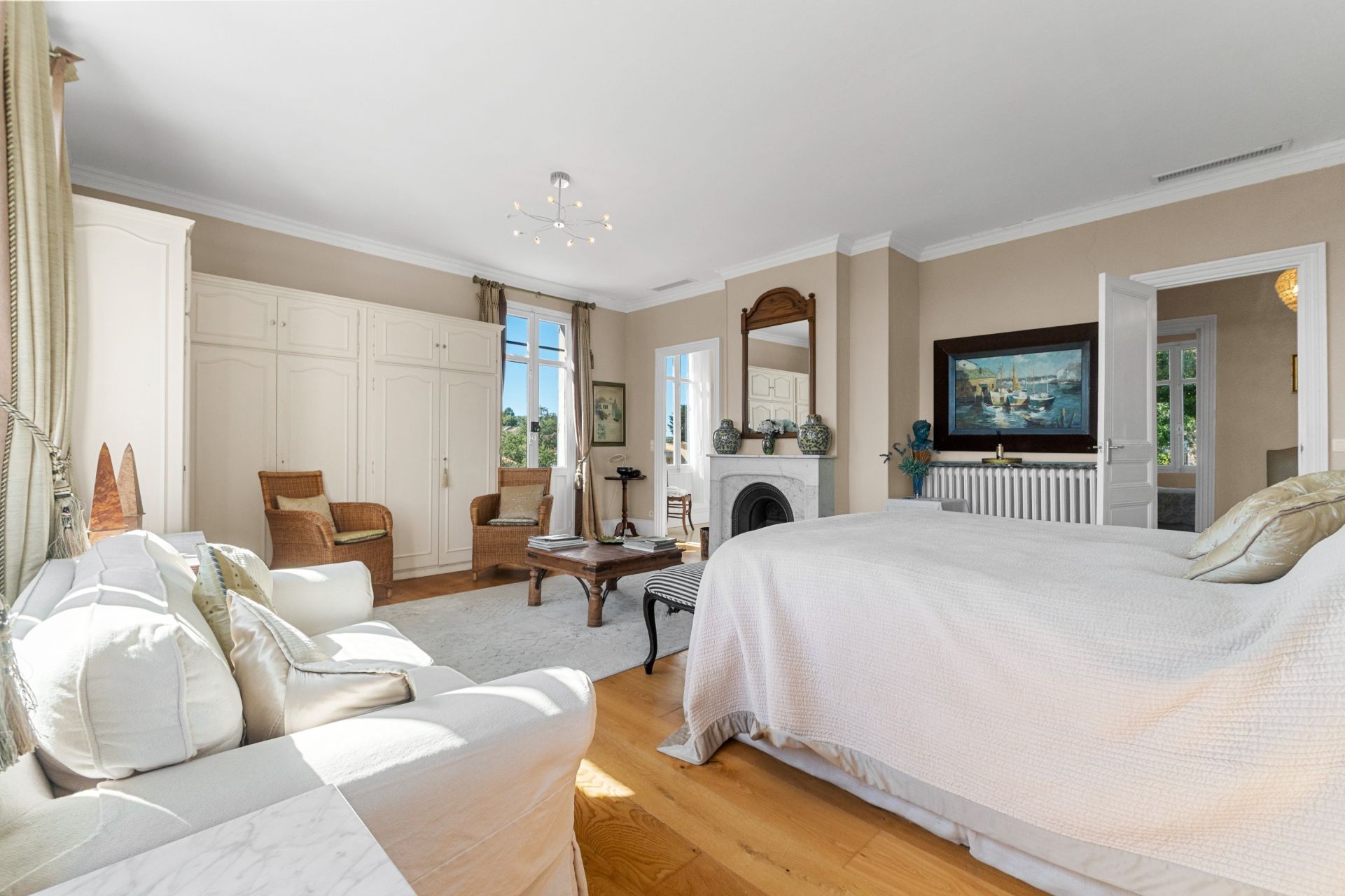 mansion 12 Rooms for sale on MANDELIEU LA NAPOULE (06210)