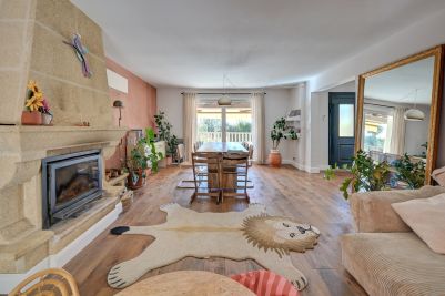 Sale Luxury house Luynes 5 Rooms 135 m²