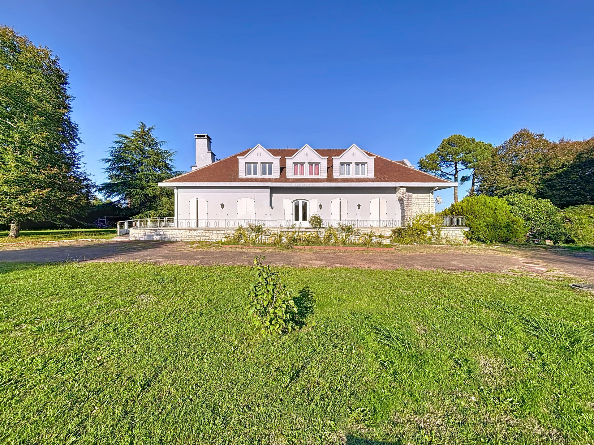 propriété de luxe 16 Pièces en vente sur GARROSSE (40110)