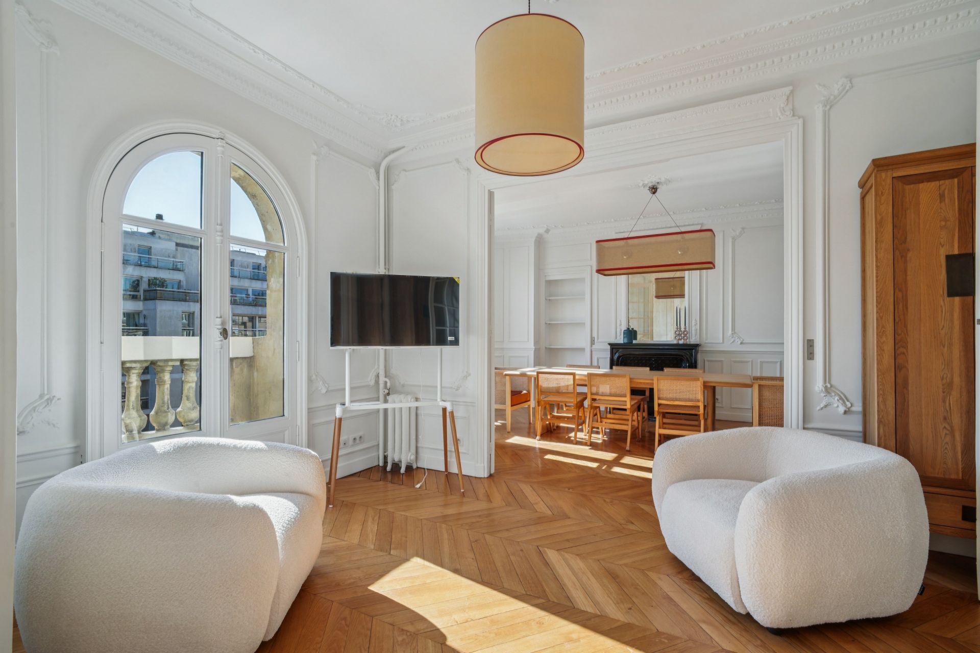 luxury apartment 6 Rooms for rent on PARIS (75006)