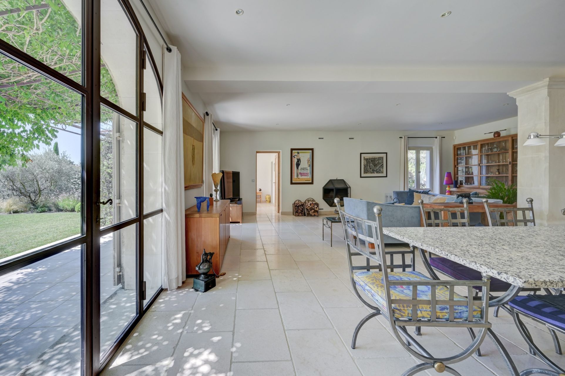 luxury house 6 Rooms for sale on ST REMY DE PROVENCE (13210)