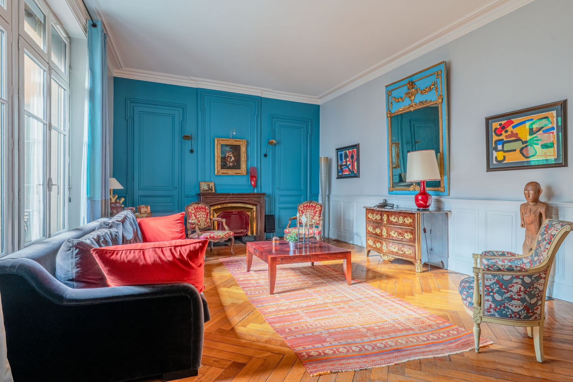 luxury apartment 7 Rooms for sale on LYON (69002)