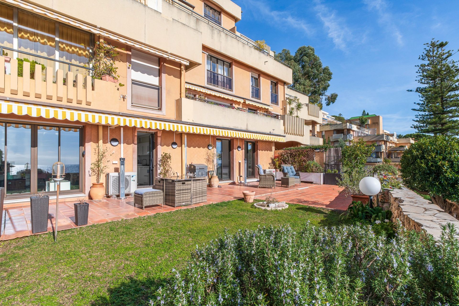 appartement de luxe 3 Pièces en vente sur ROQUEBRUNE CAP MARTIN (06190)