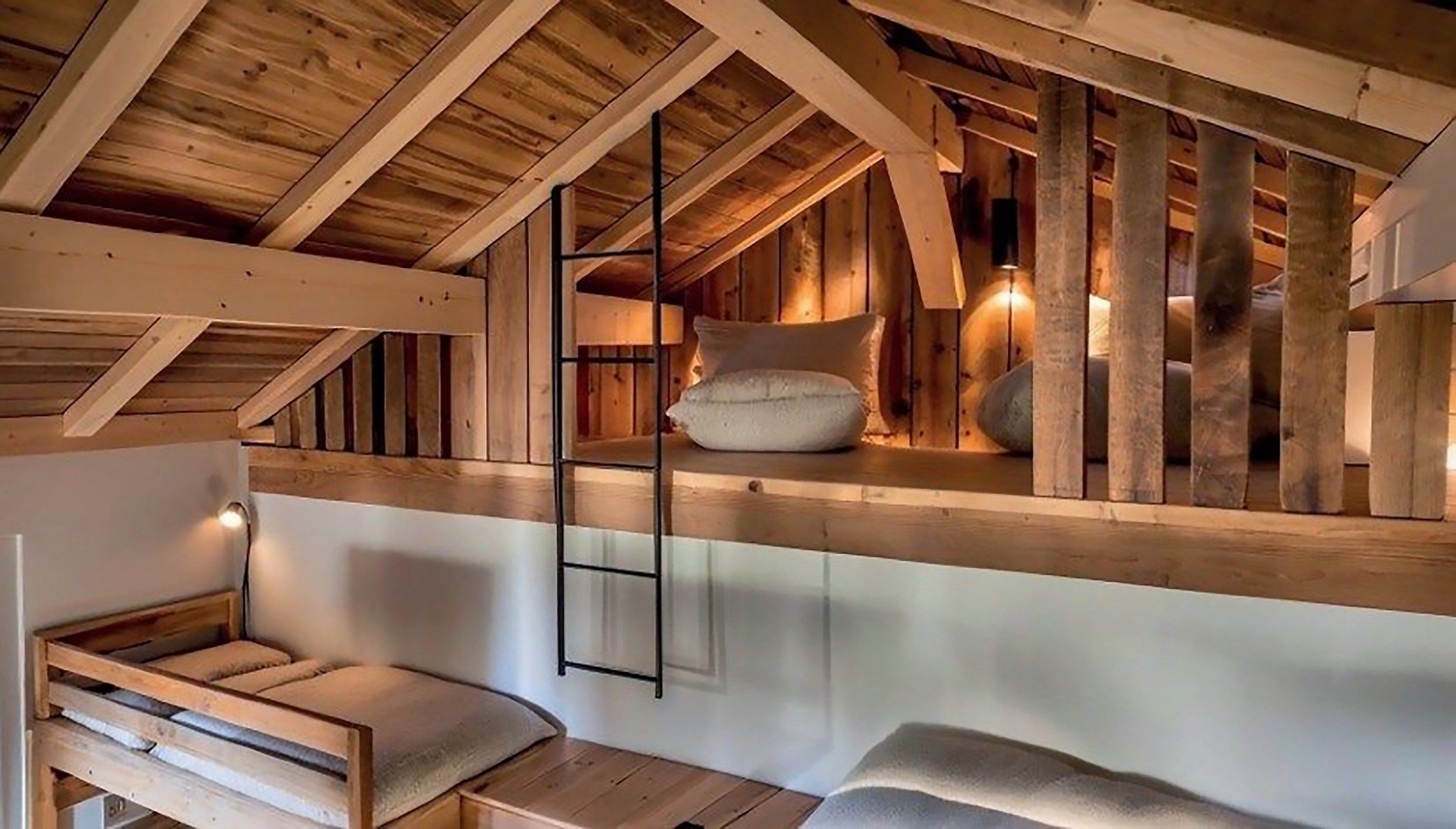 luxury chalet 11 Rooms for sale on LE MONETIER LES BAINS (05220)