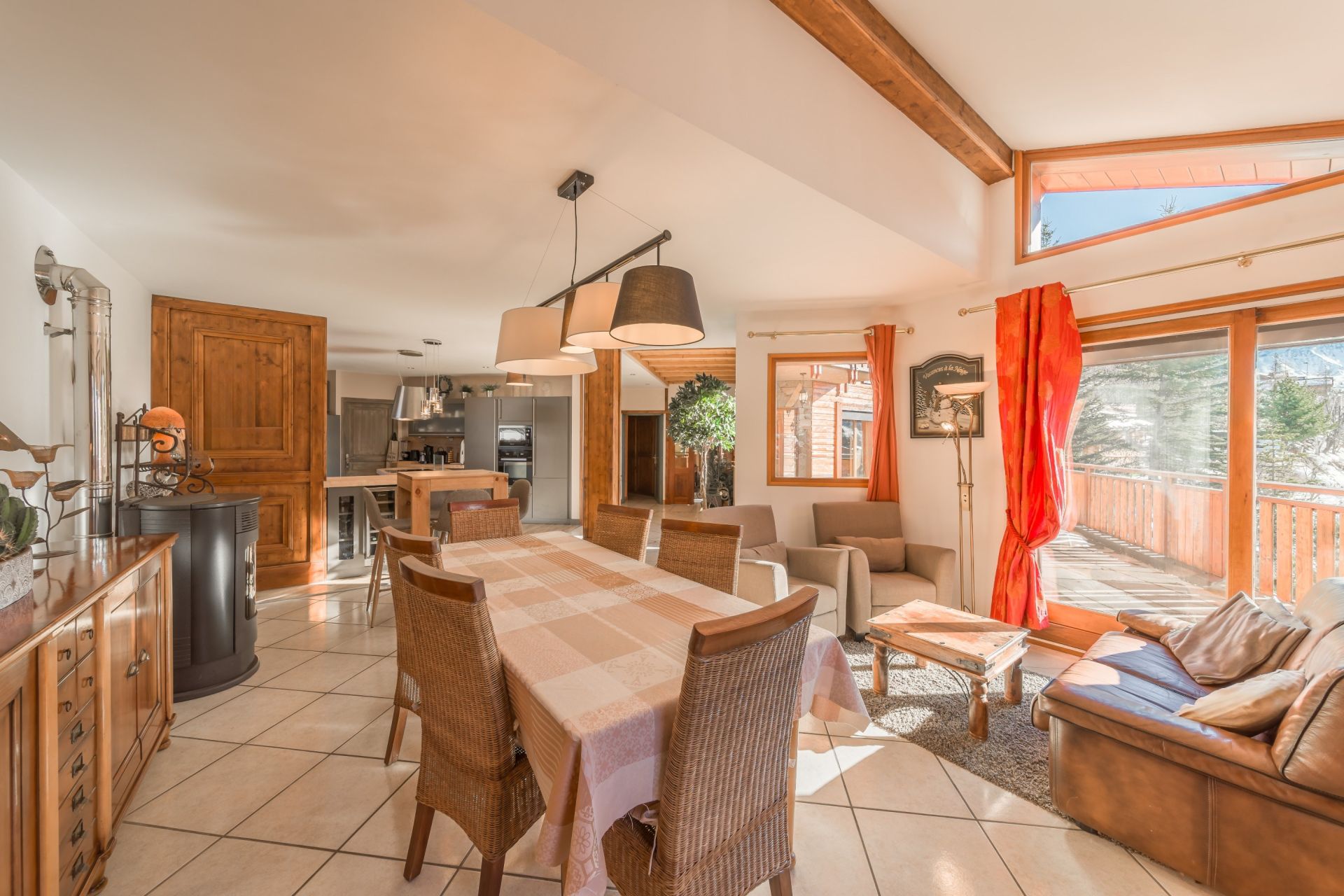 luxury chalet 8 Rooms for sale on LES DEUX ALPES (38860)