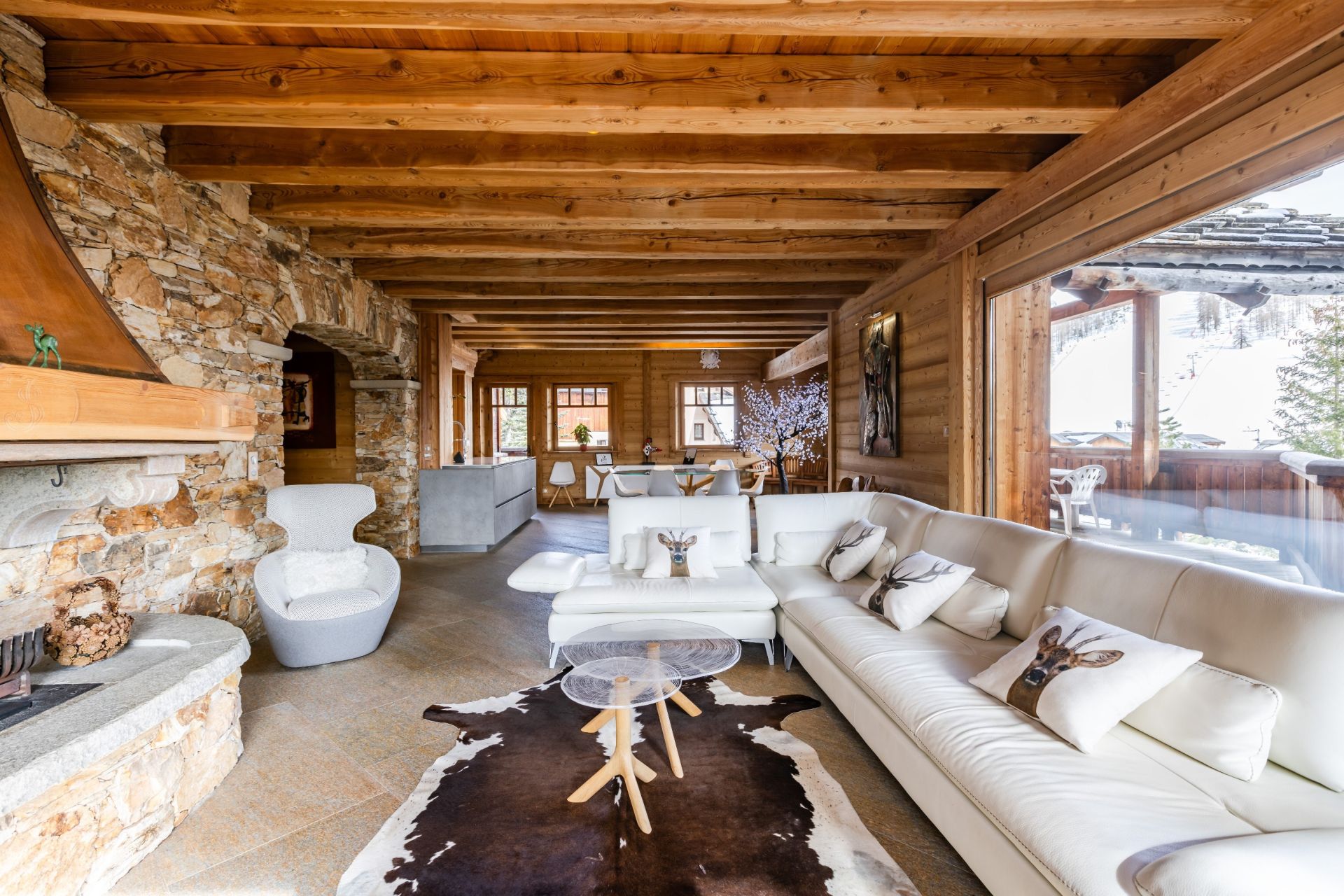 luxury chalet 12 Rooms for sale on MONTGENEVRE (05100)