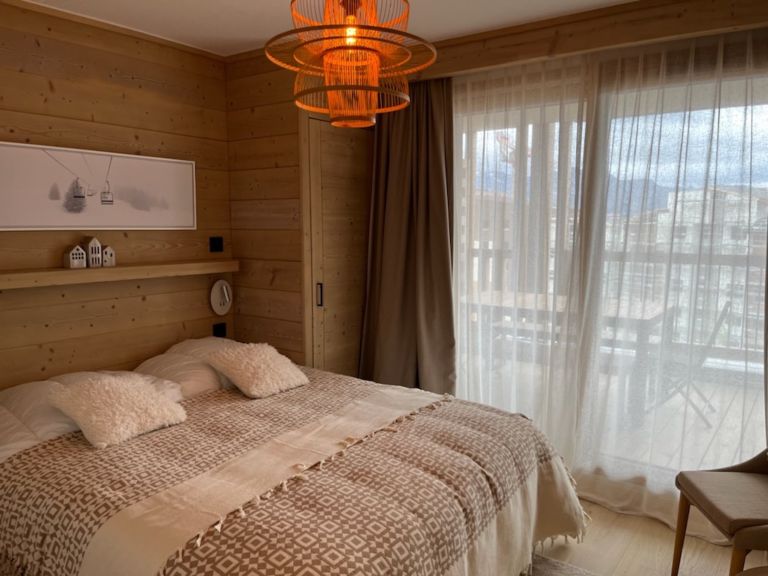 luxury apartment 2 Rooms for sale on L ALPE D HUEZ (38750)